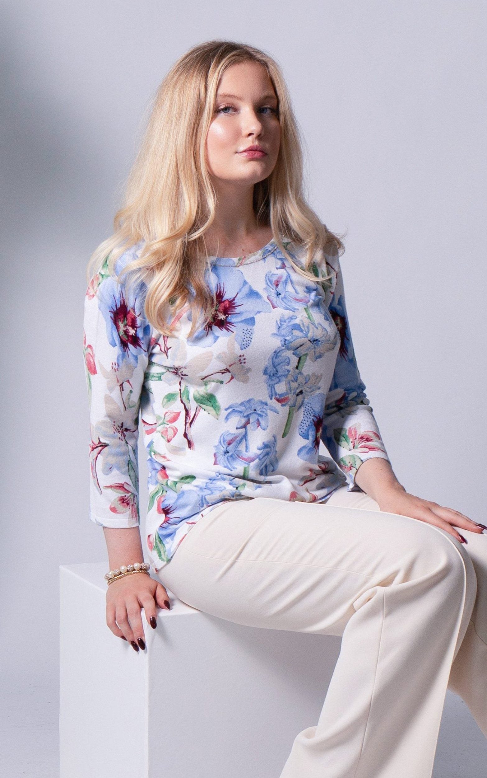Pullover mit Blumenprint und 3/4-Ärmeln