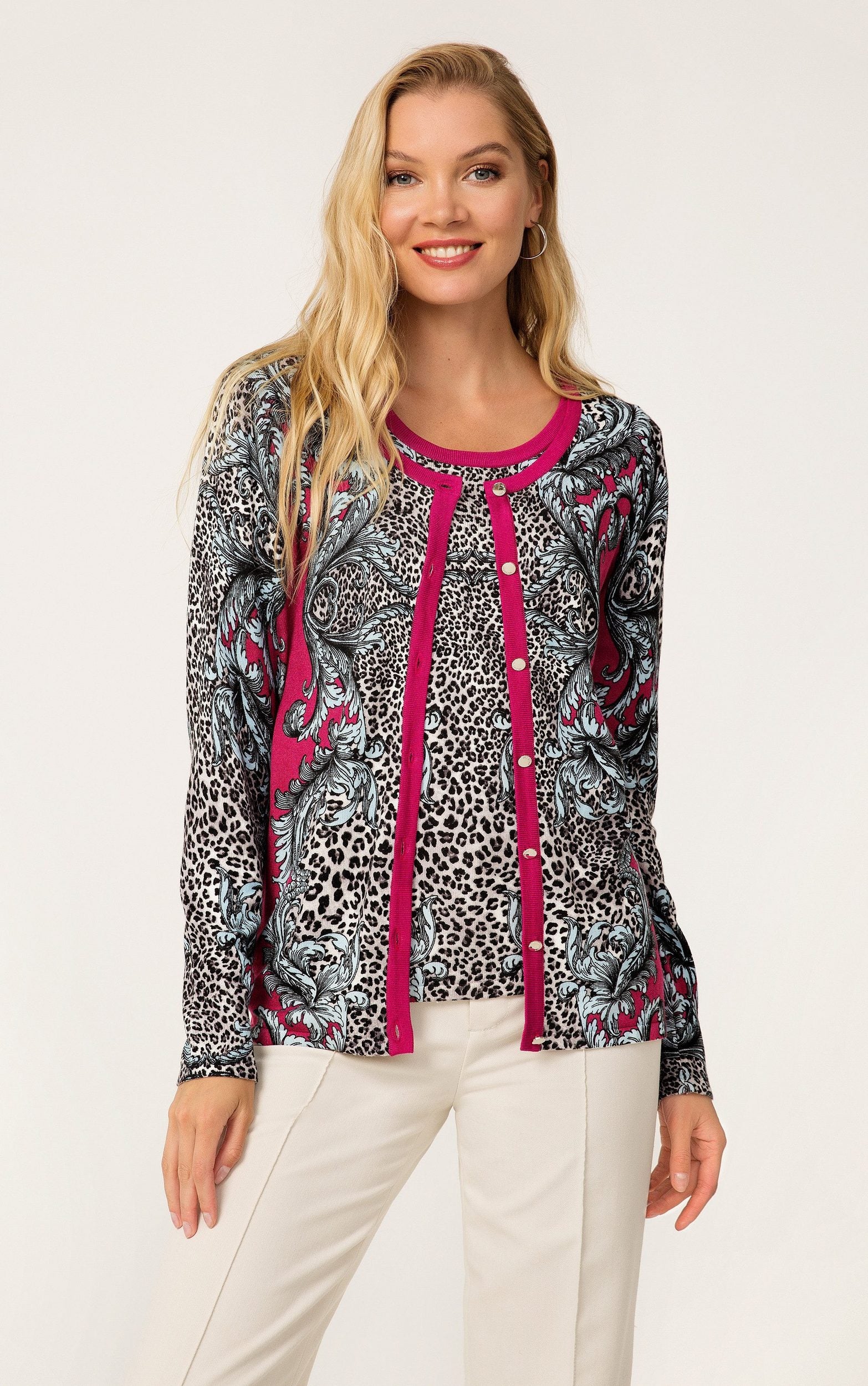 Twinset im Leopardenstil