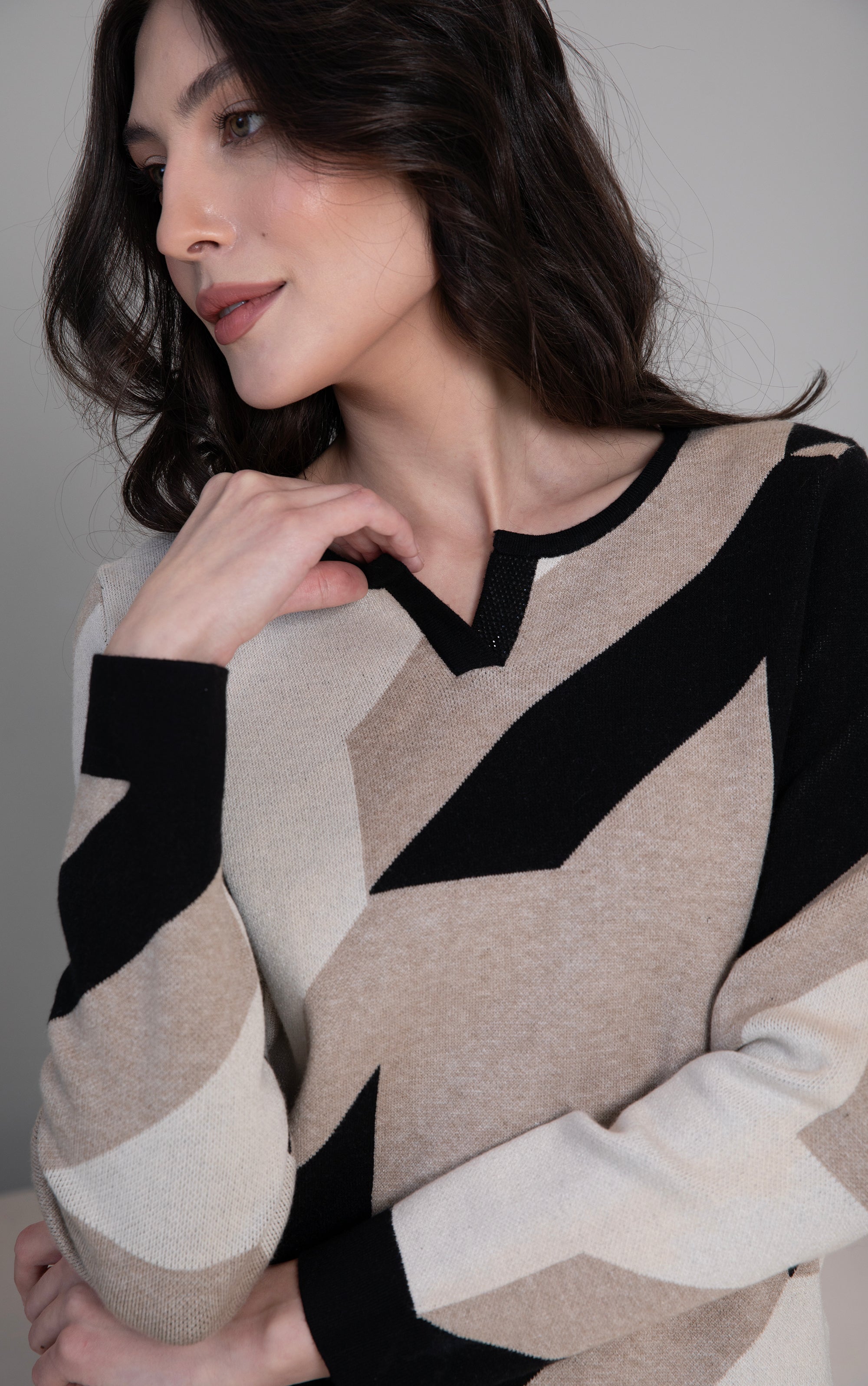 Strickpullover abstraktem Muster