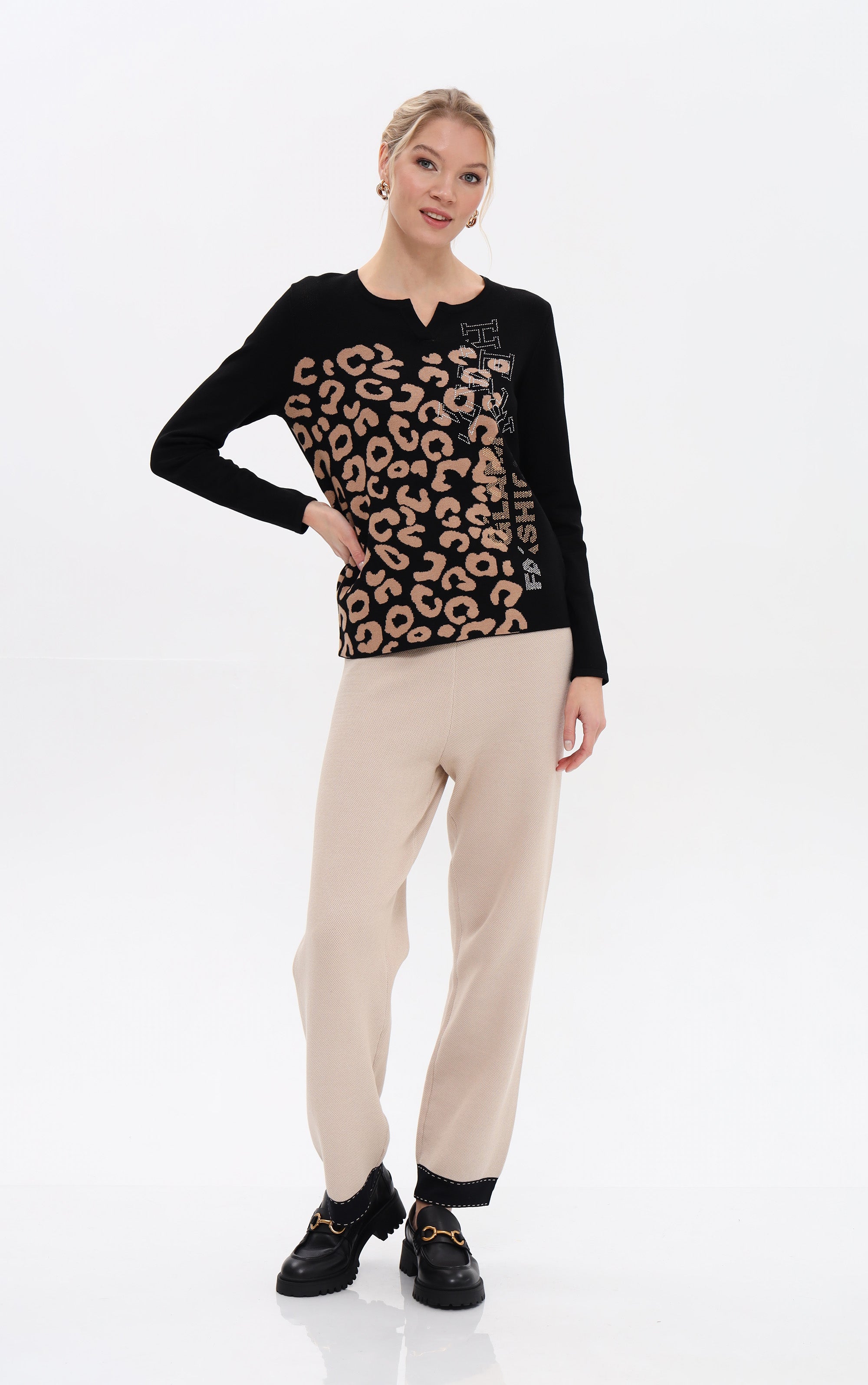 Pullover mit Leoprint und Logo