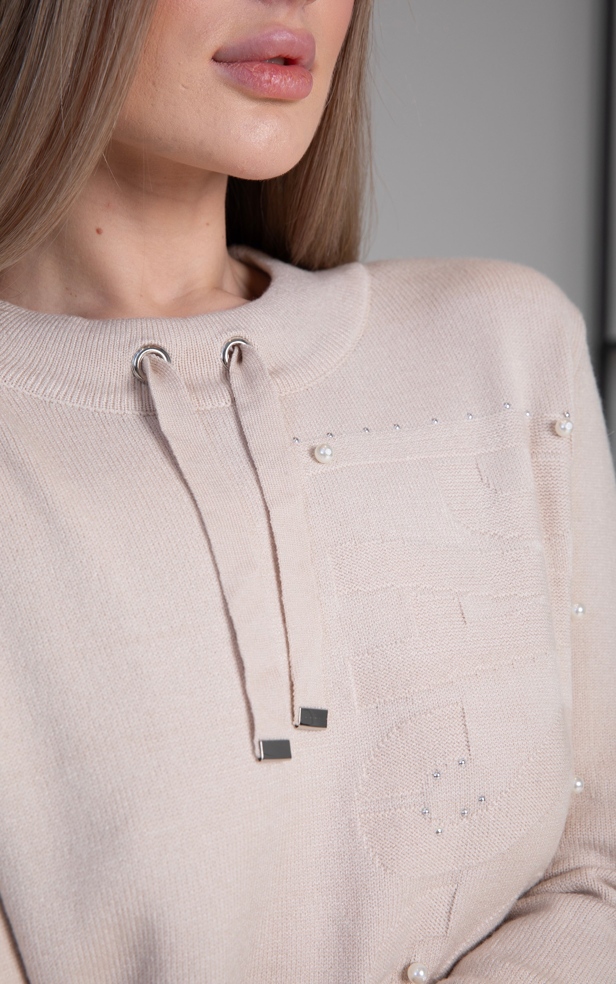 Feinstrick Pullover mit Logo-Schriftzug