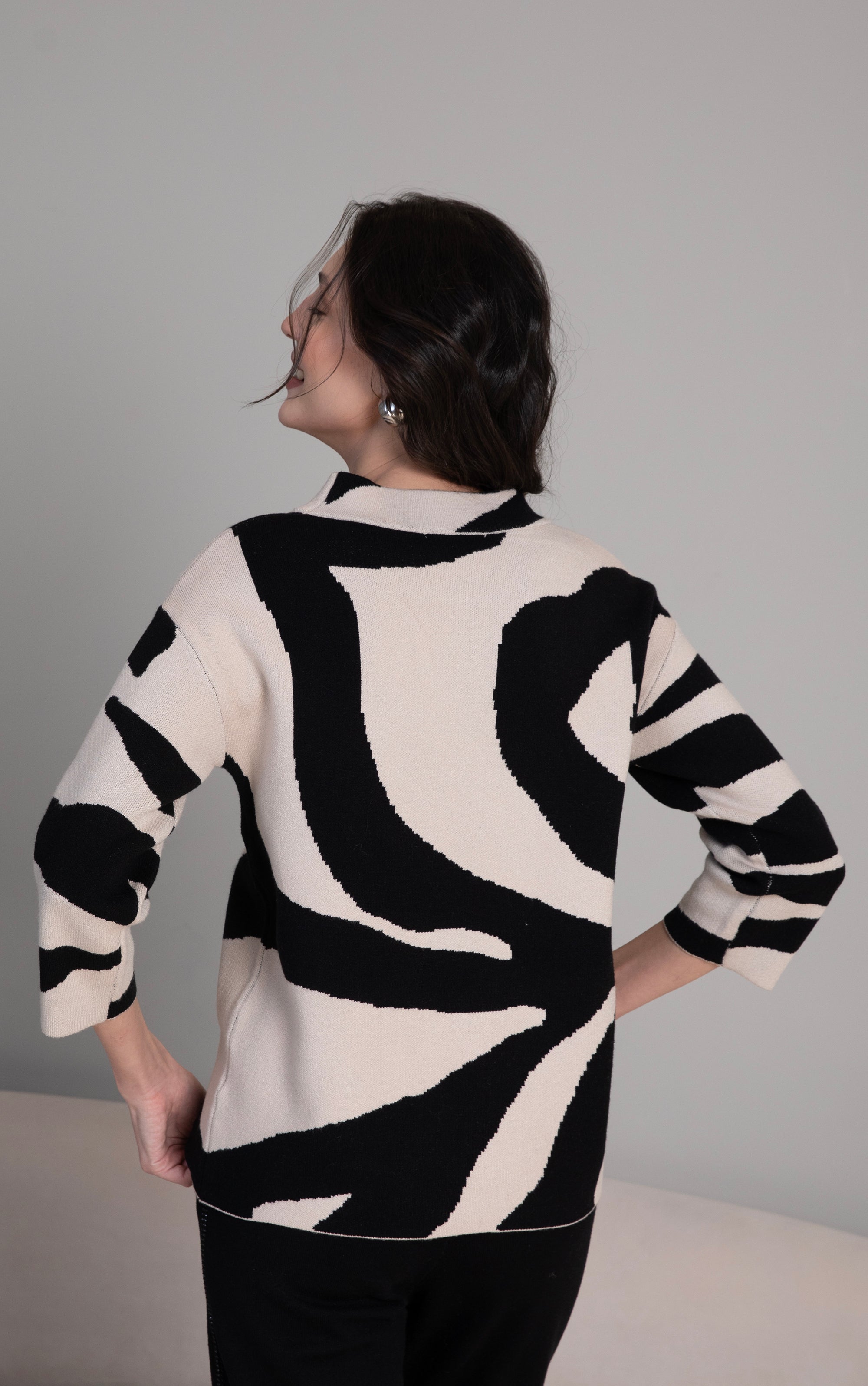 Strickpullover mit abstraktem Muster