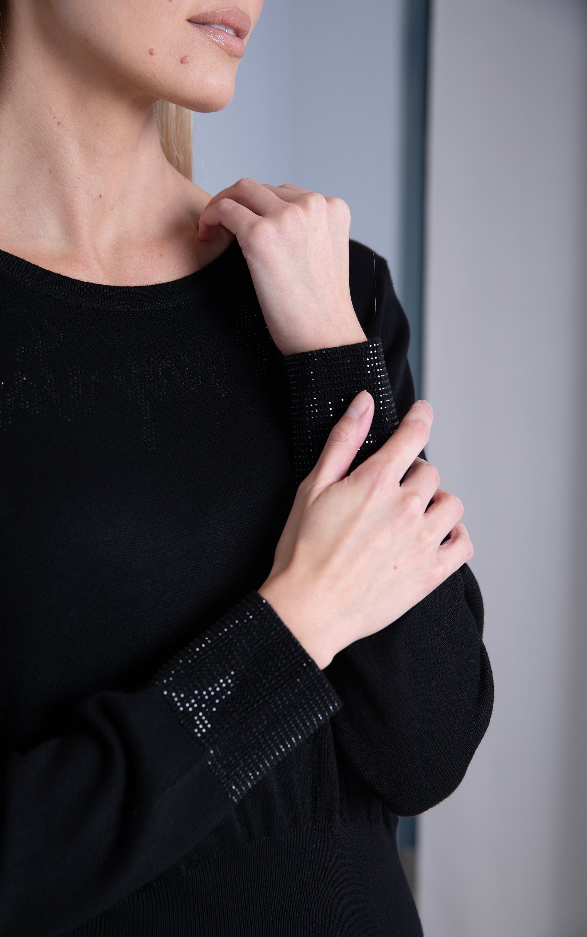 Pullover mit breitem Bund und Strassdetails