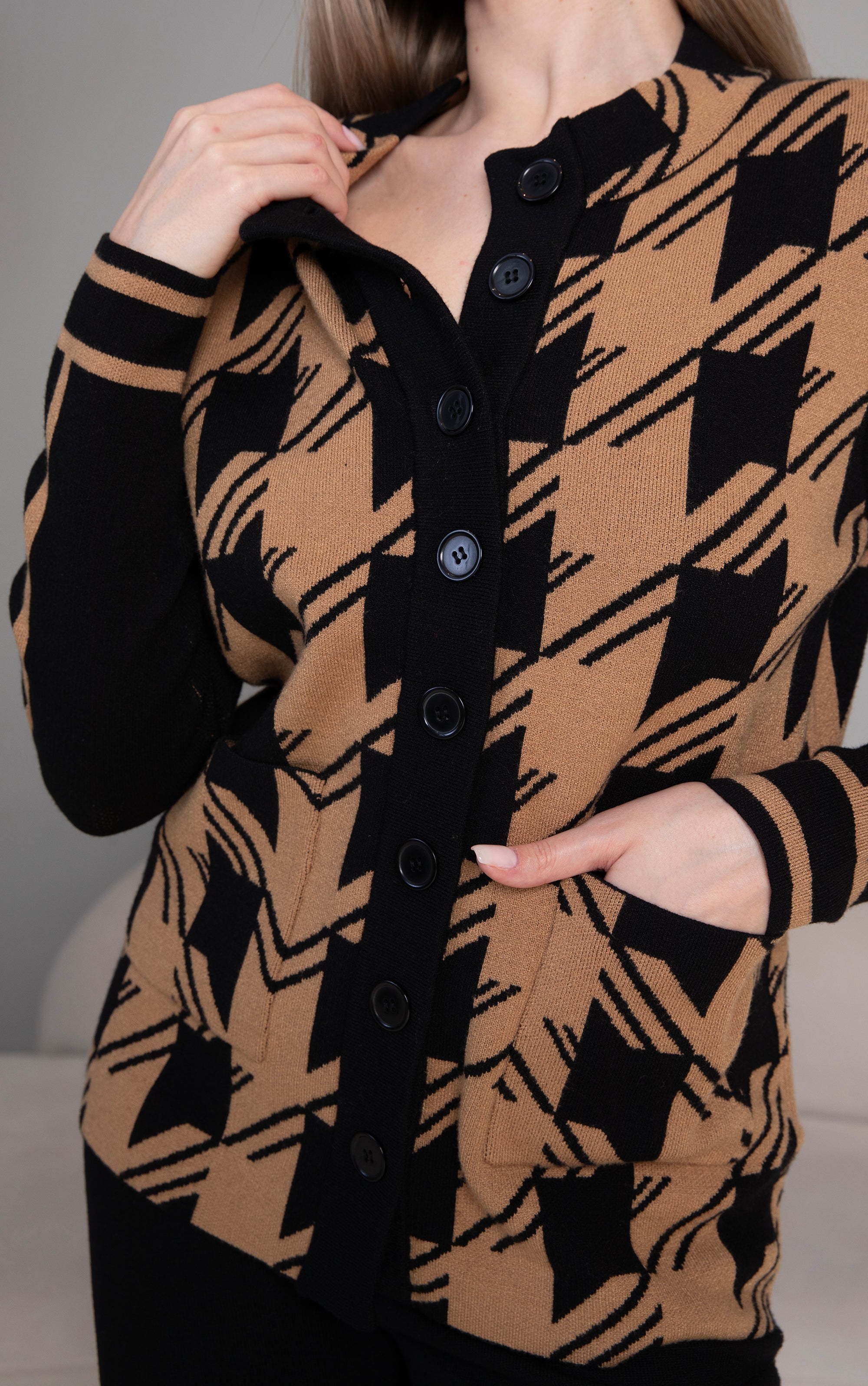 Strickjacke mit Karomuster