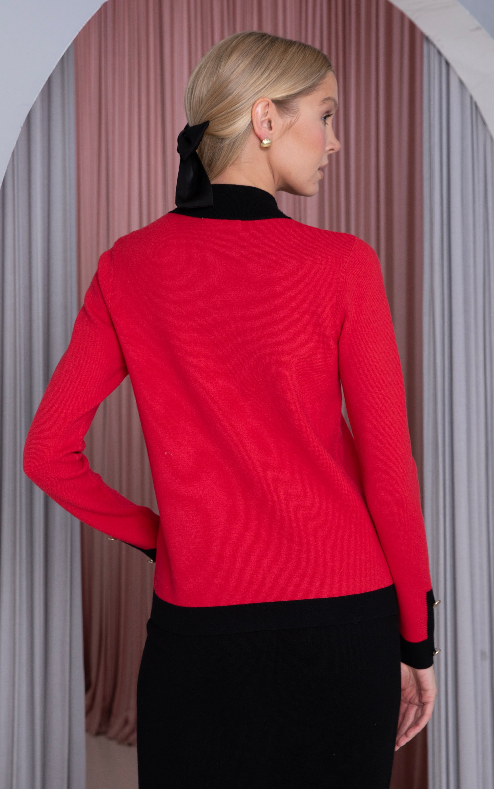 Strickjacke mit Knopfleiste und Stehkragen