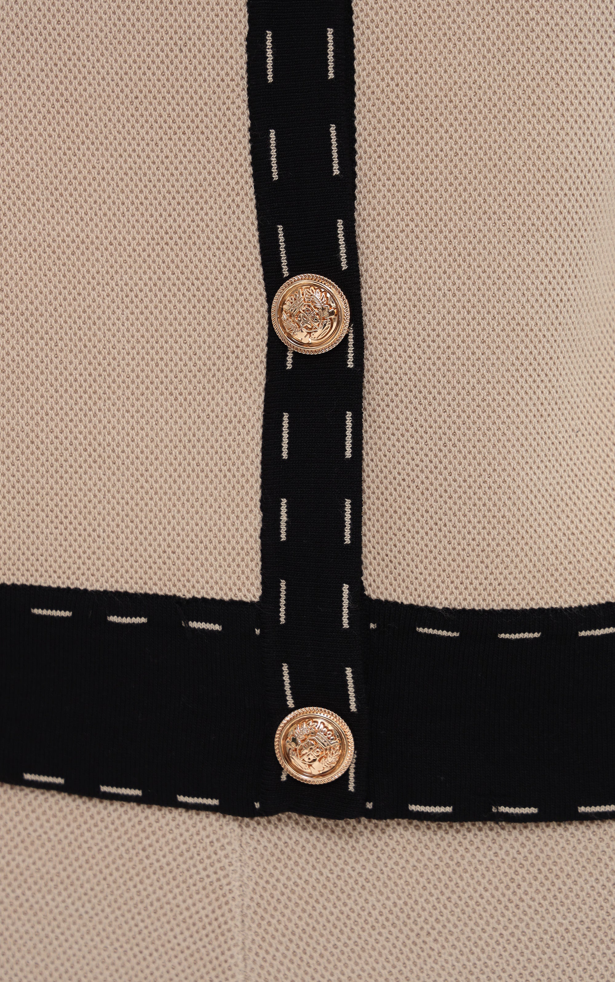 Cardigan mit Kontrastnähten