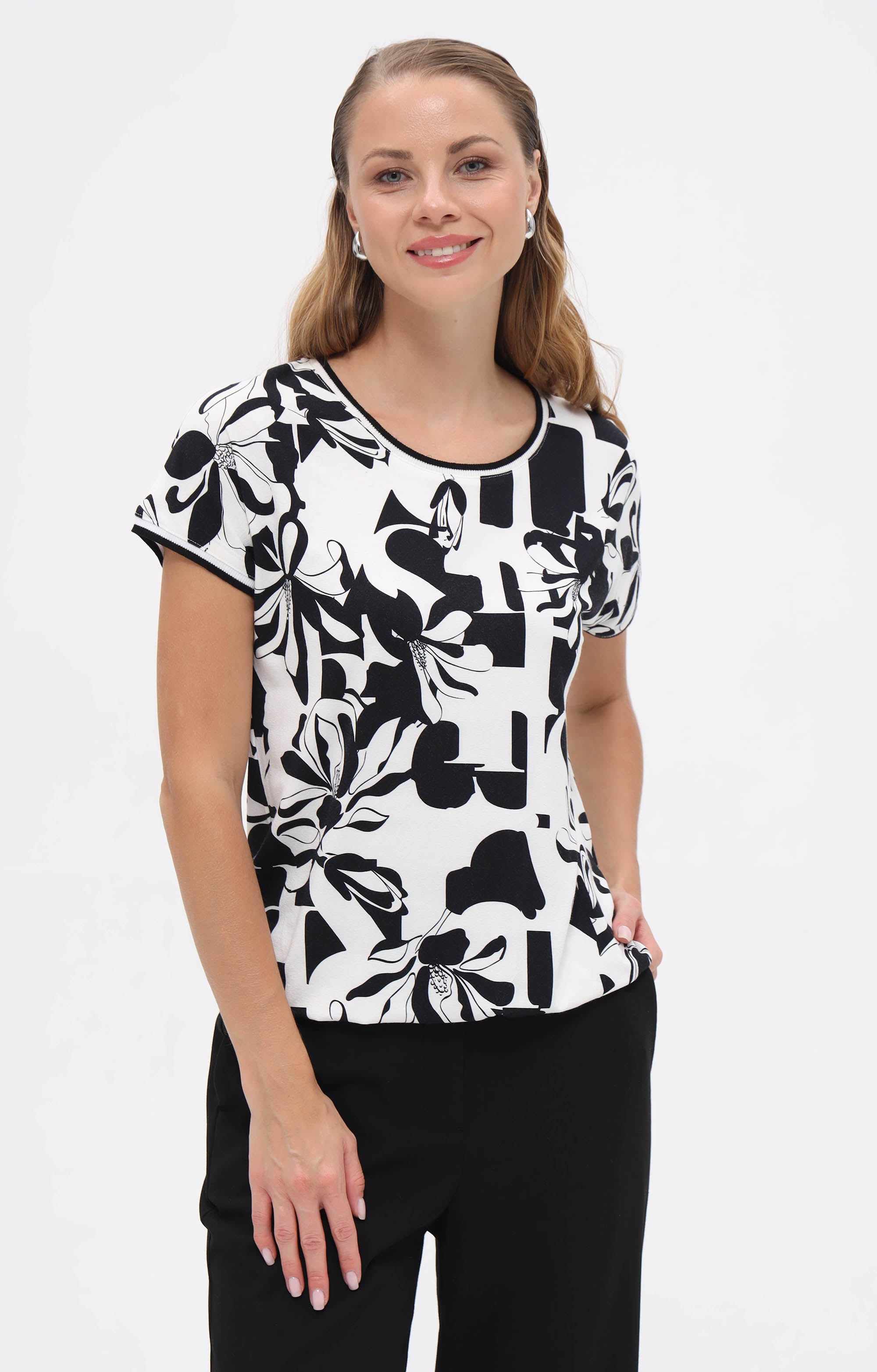 T-Shirt mit grafischen Textmustern