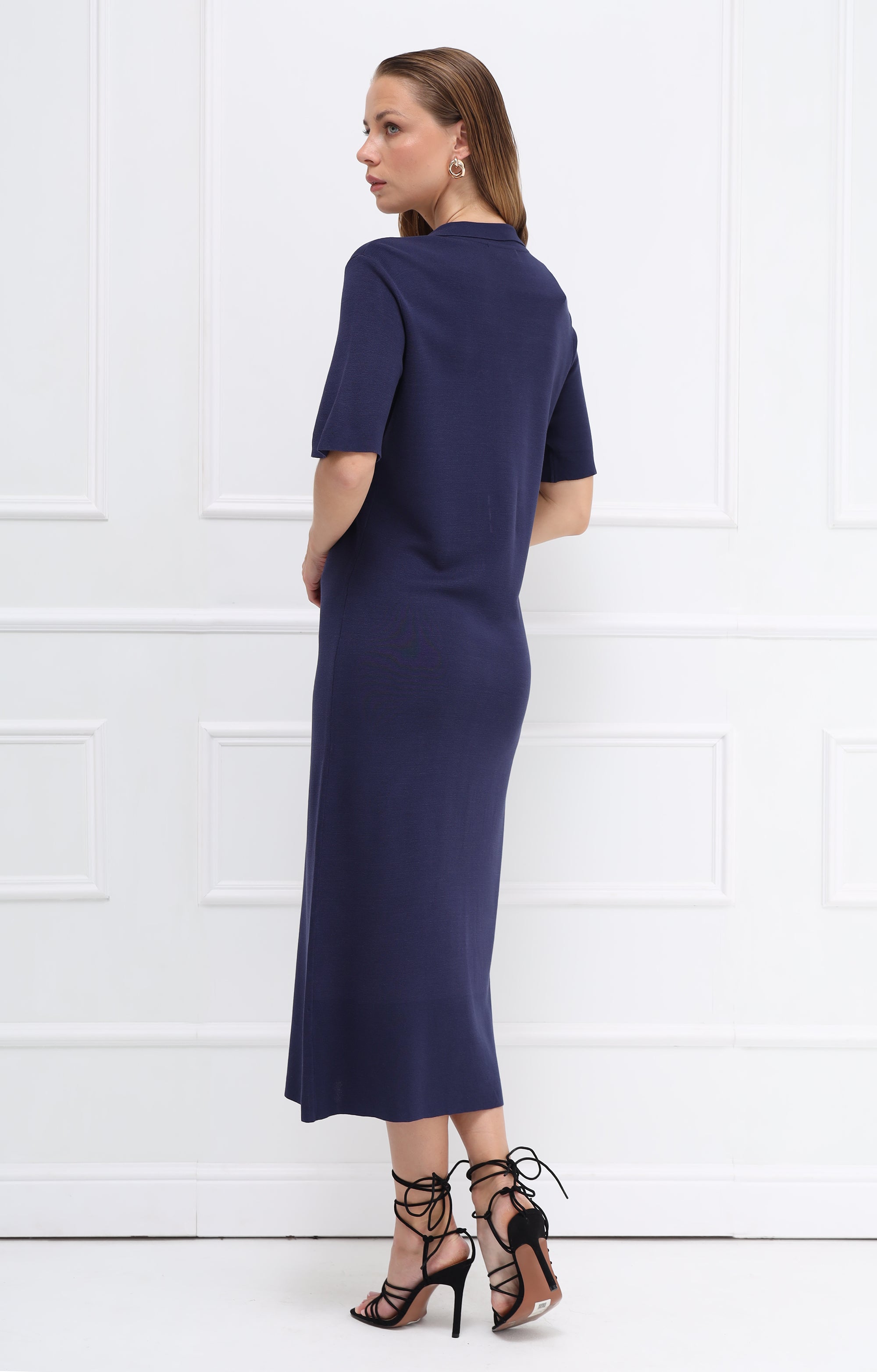 Kleid mit durchgehender Knopfleiste