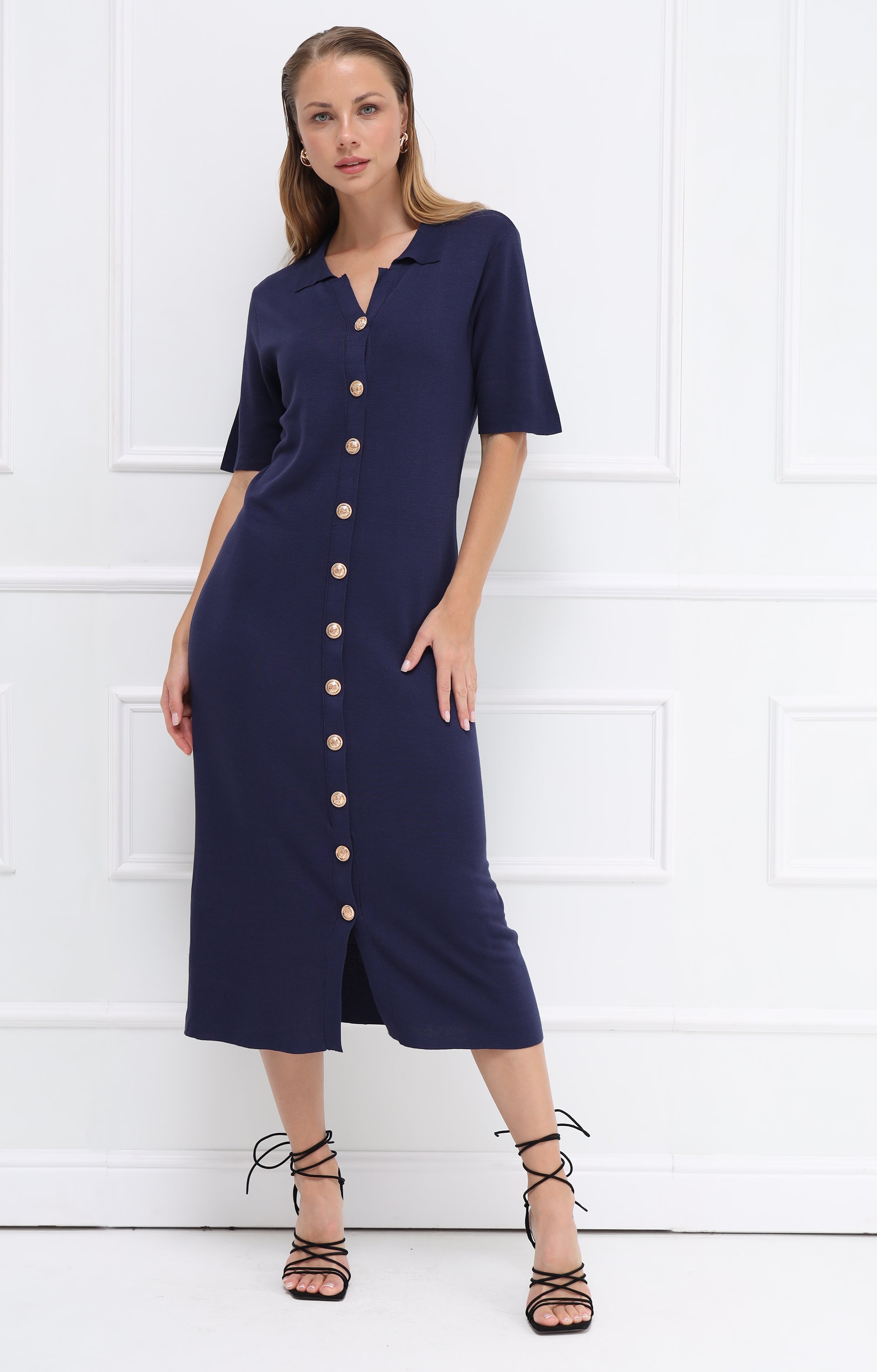 Kleid mit durchgehender Knopfleiste
