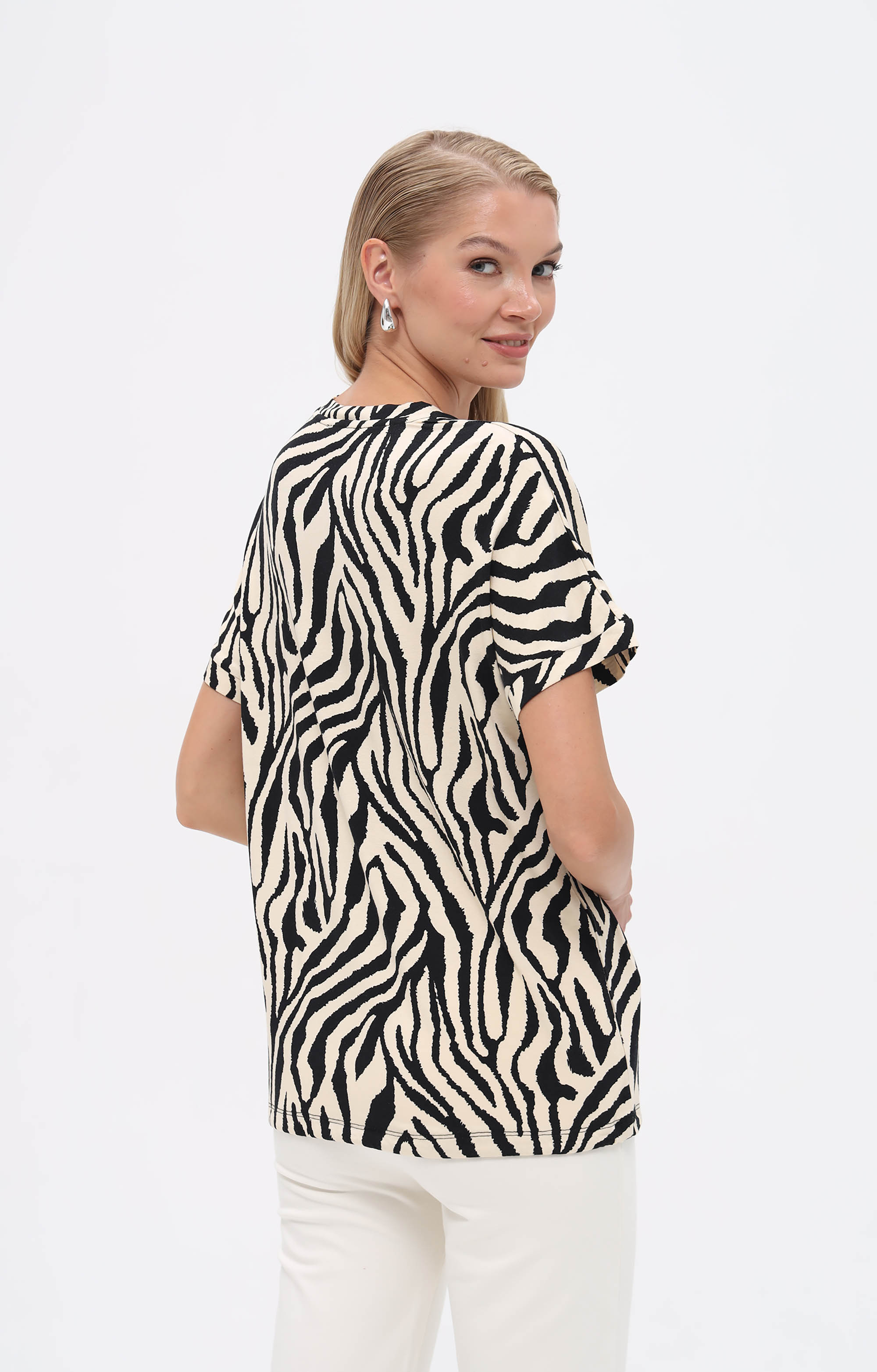 T-Shirt mit Zebra-Print und Strasssteinen