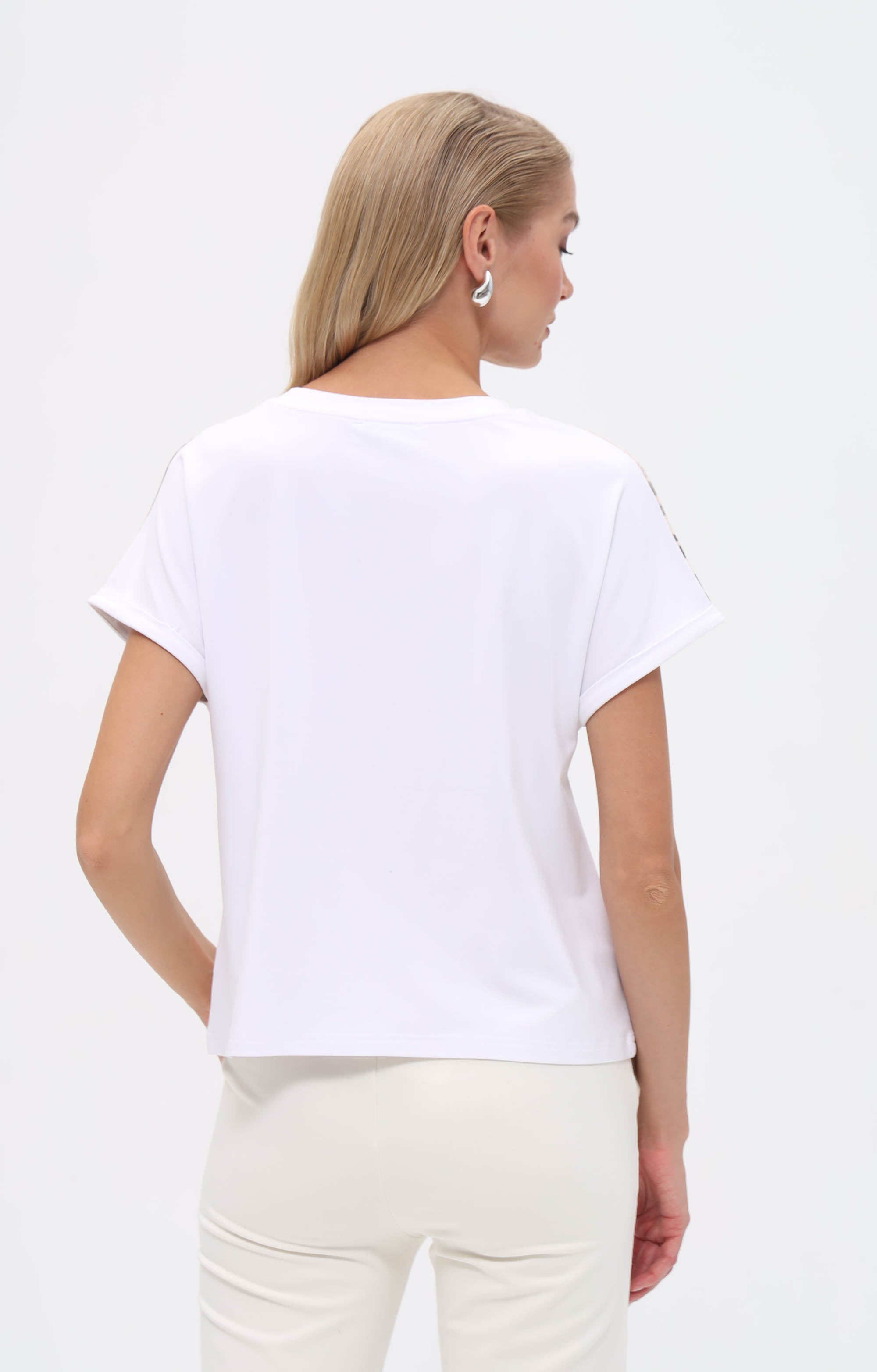 T-Shirt mit grafischem Print und metallischen Details