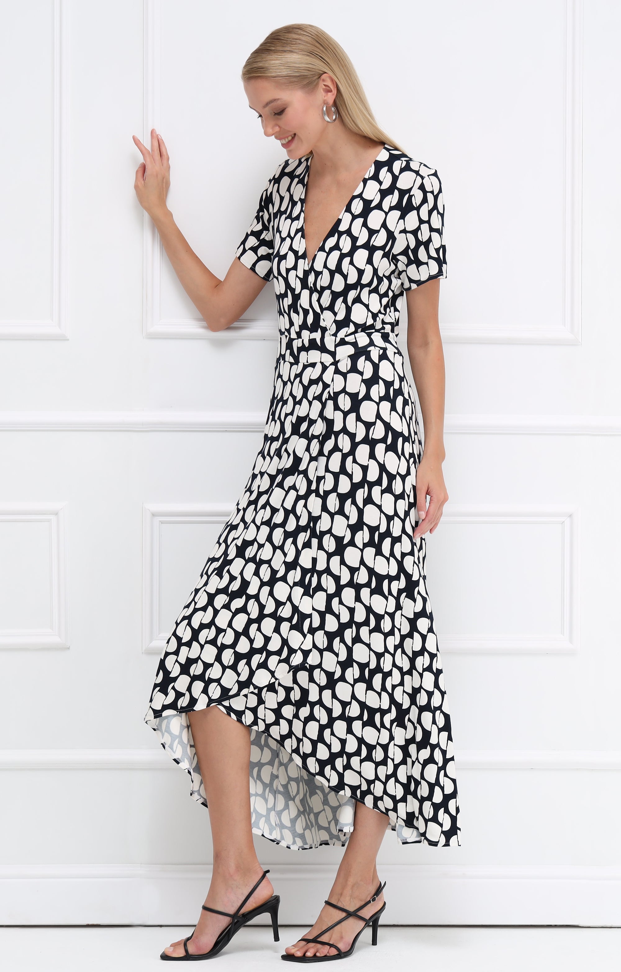 Kleid im Wickelstil