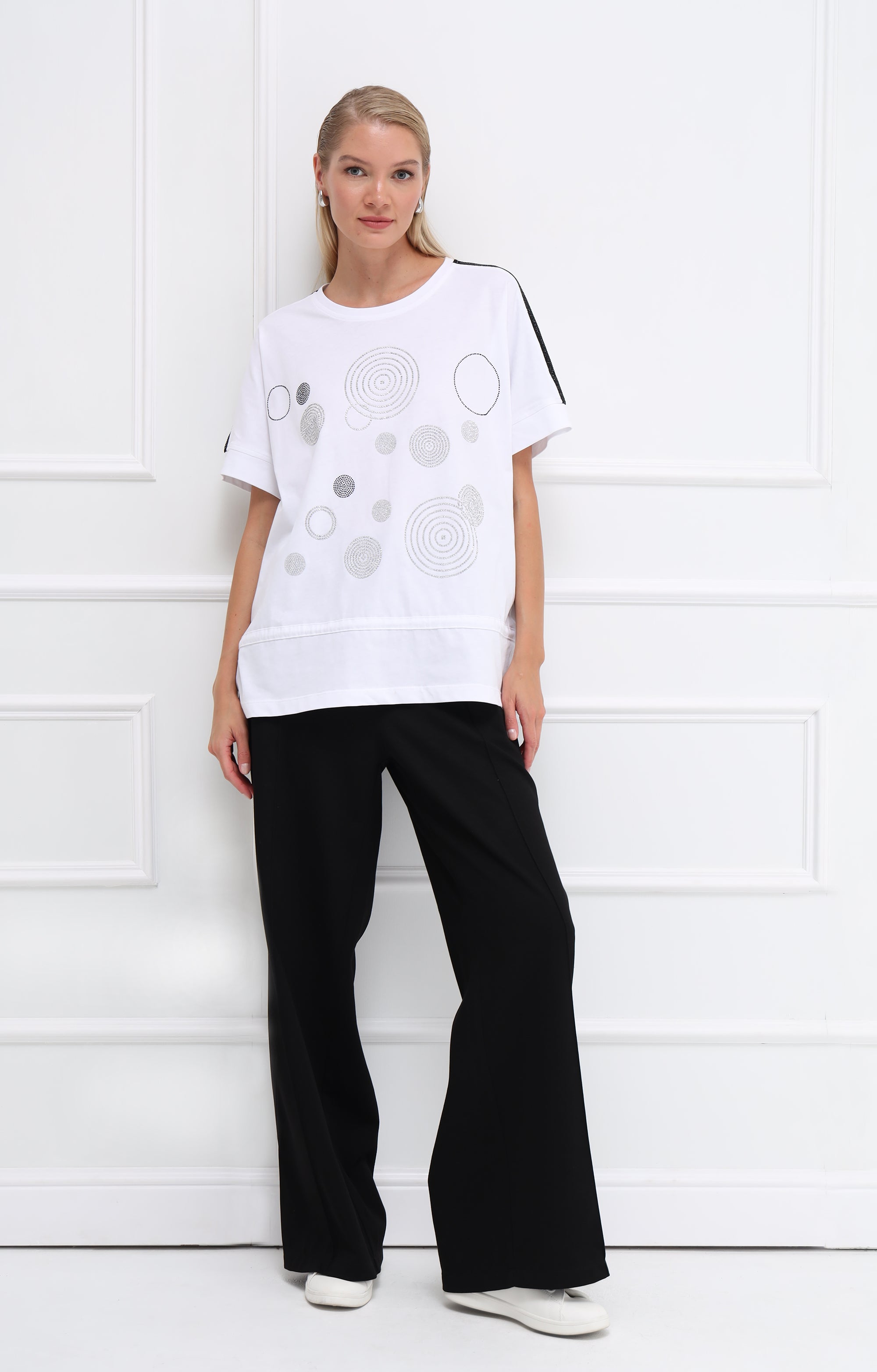 T-Shirt mit Strasssteinen