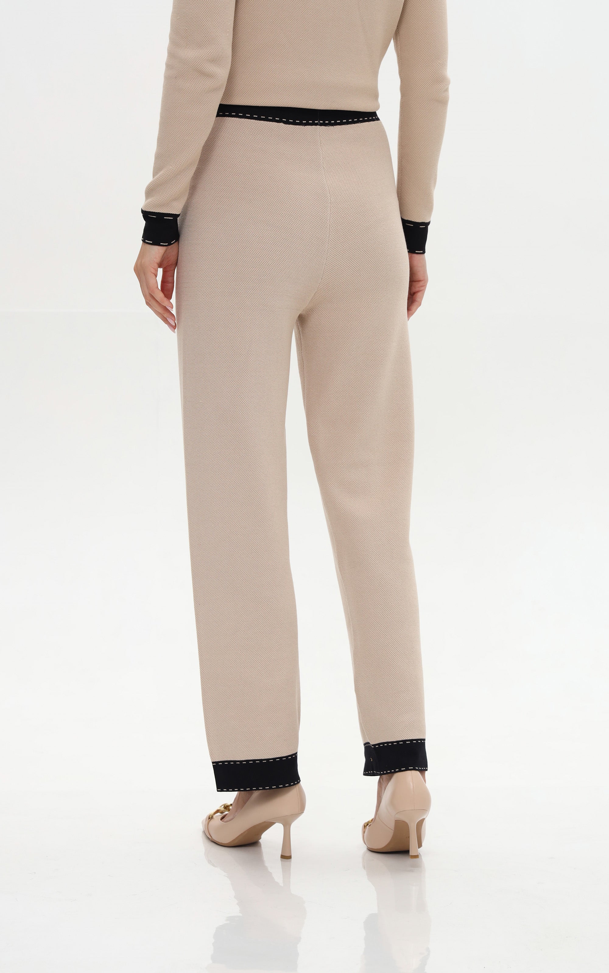 Strickhose mit Kontrastnähten