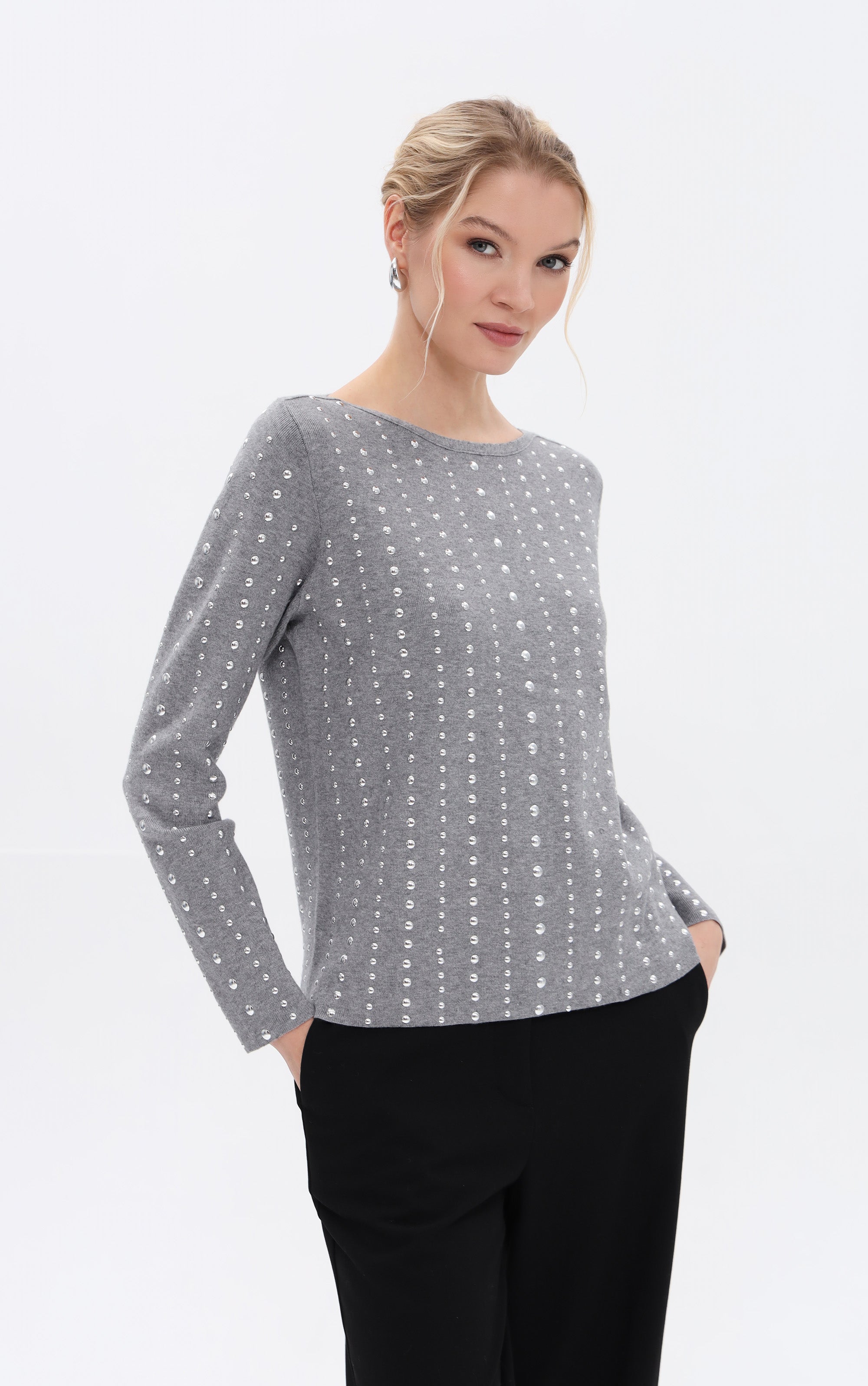 Strickpullover mit Nieten