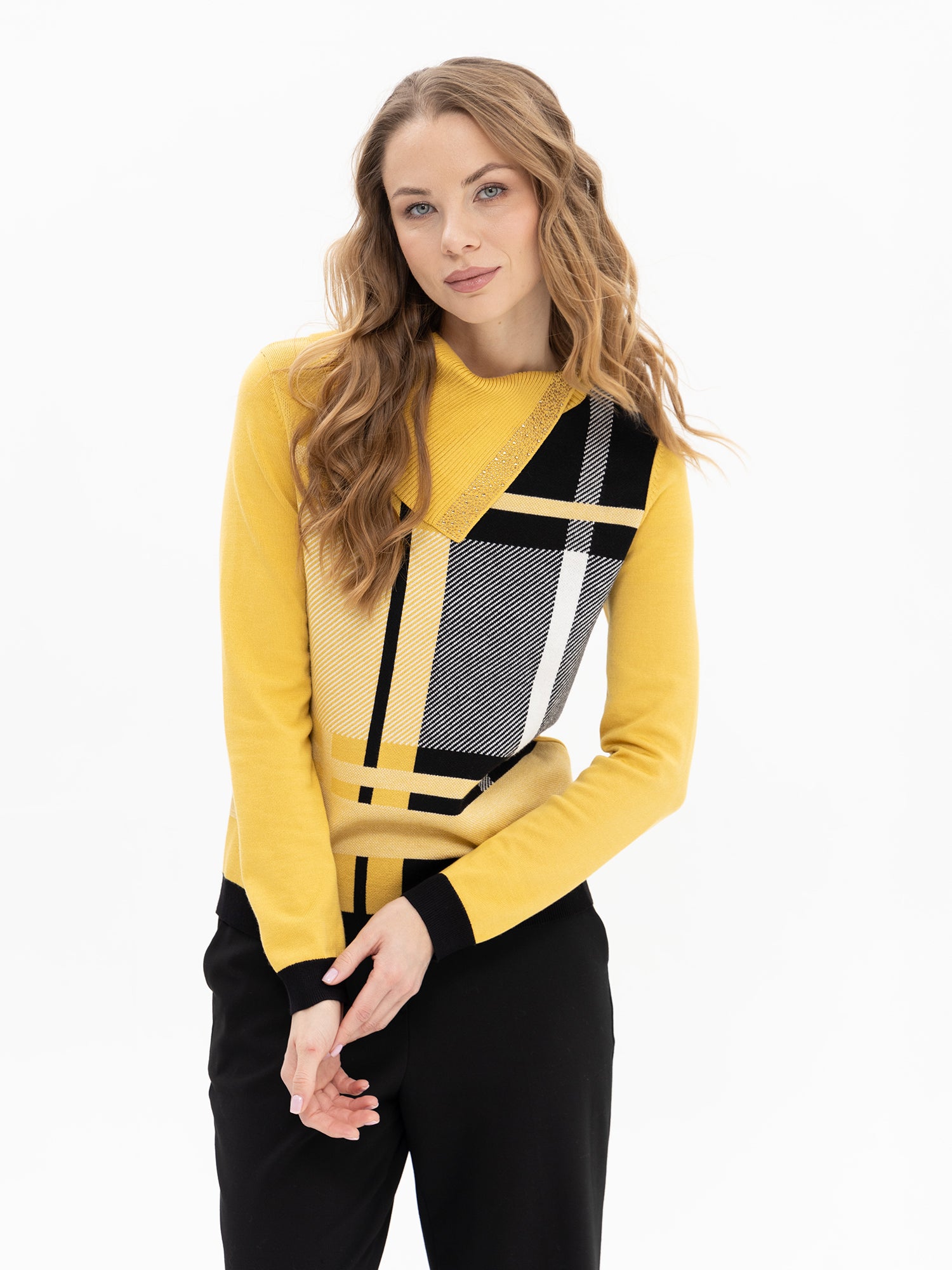 Pullover mit asymetrischem Kragen