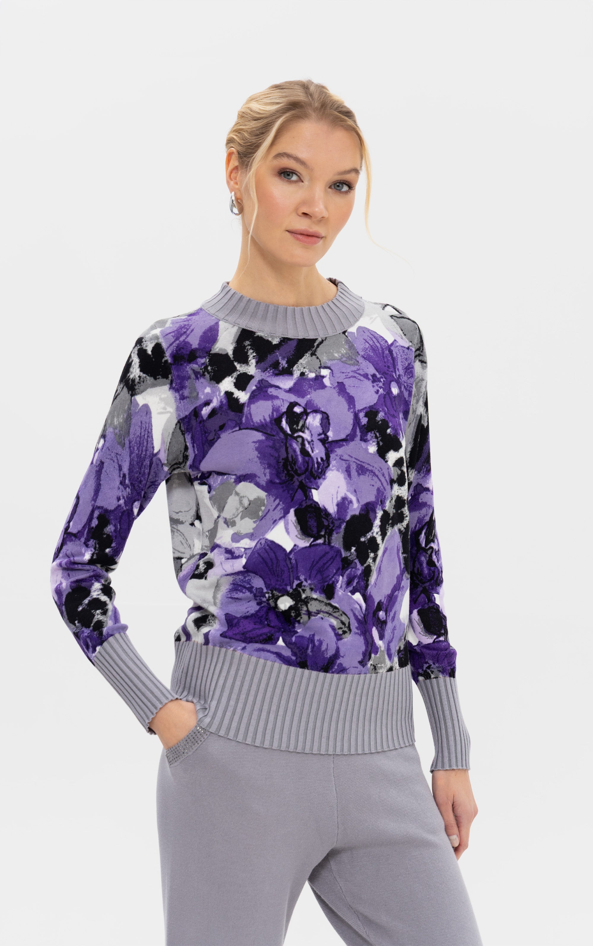 Pullover mit Blumenmotiv