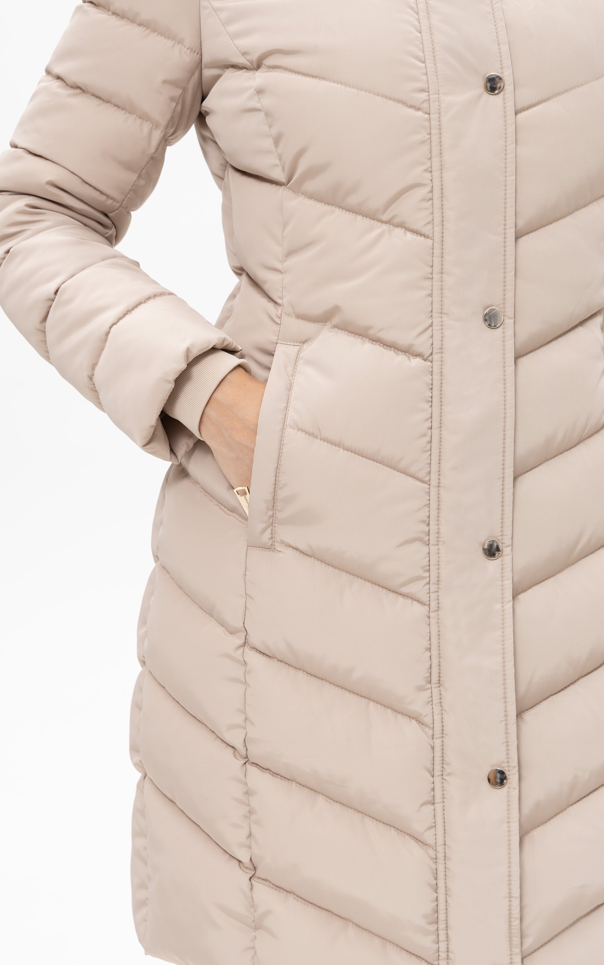 Lange Steppjacke mit Kapuze