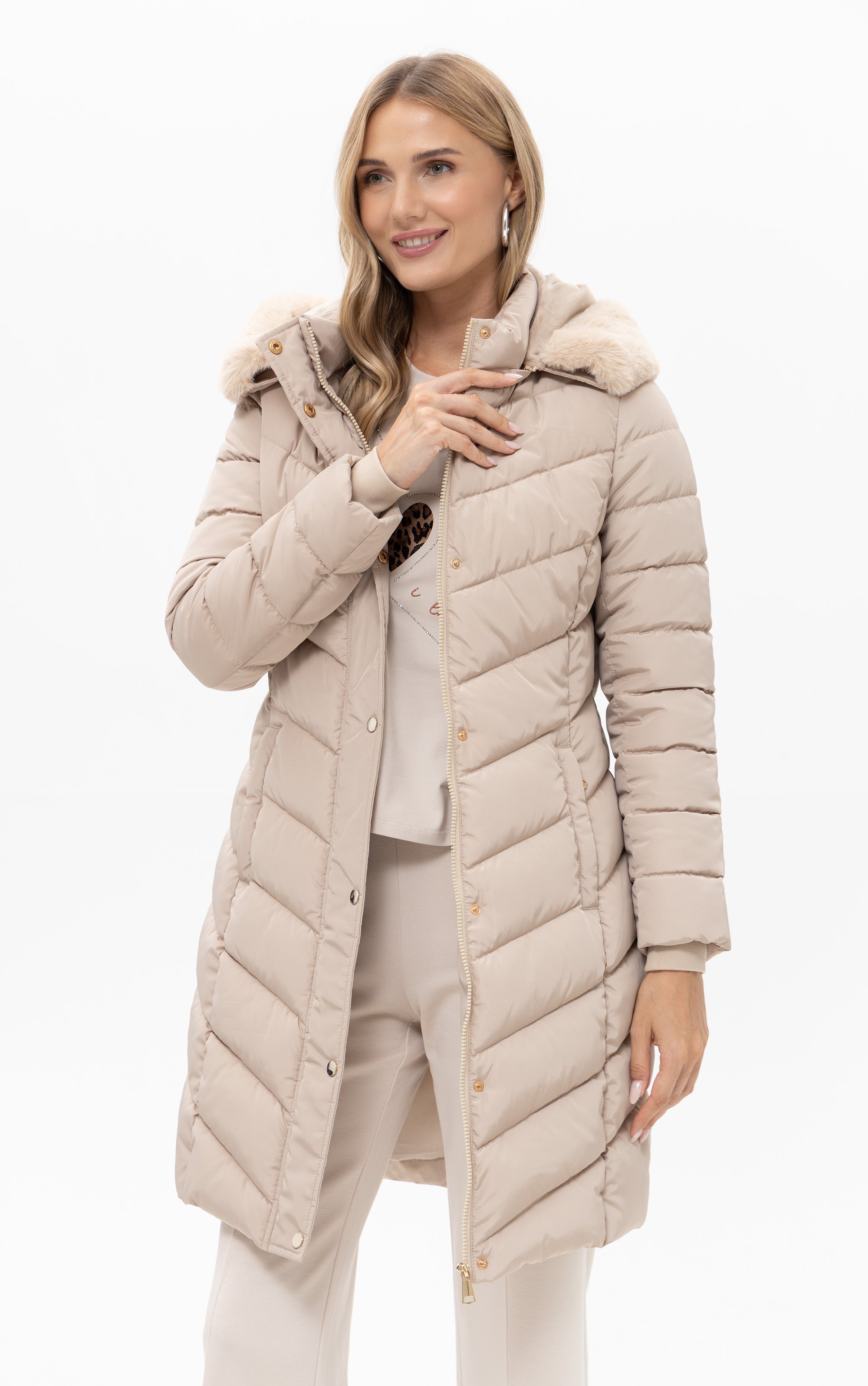 Lange Steppjacke mit Kapuze