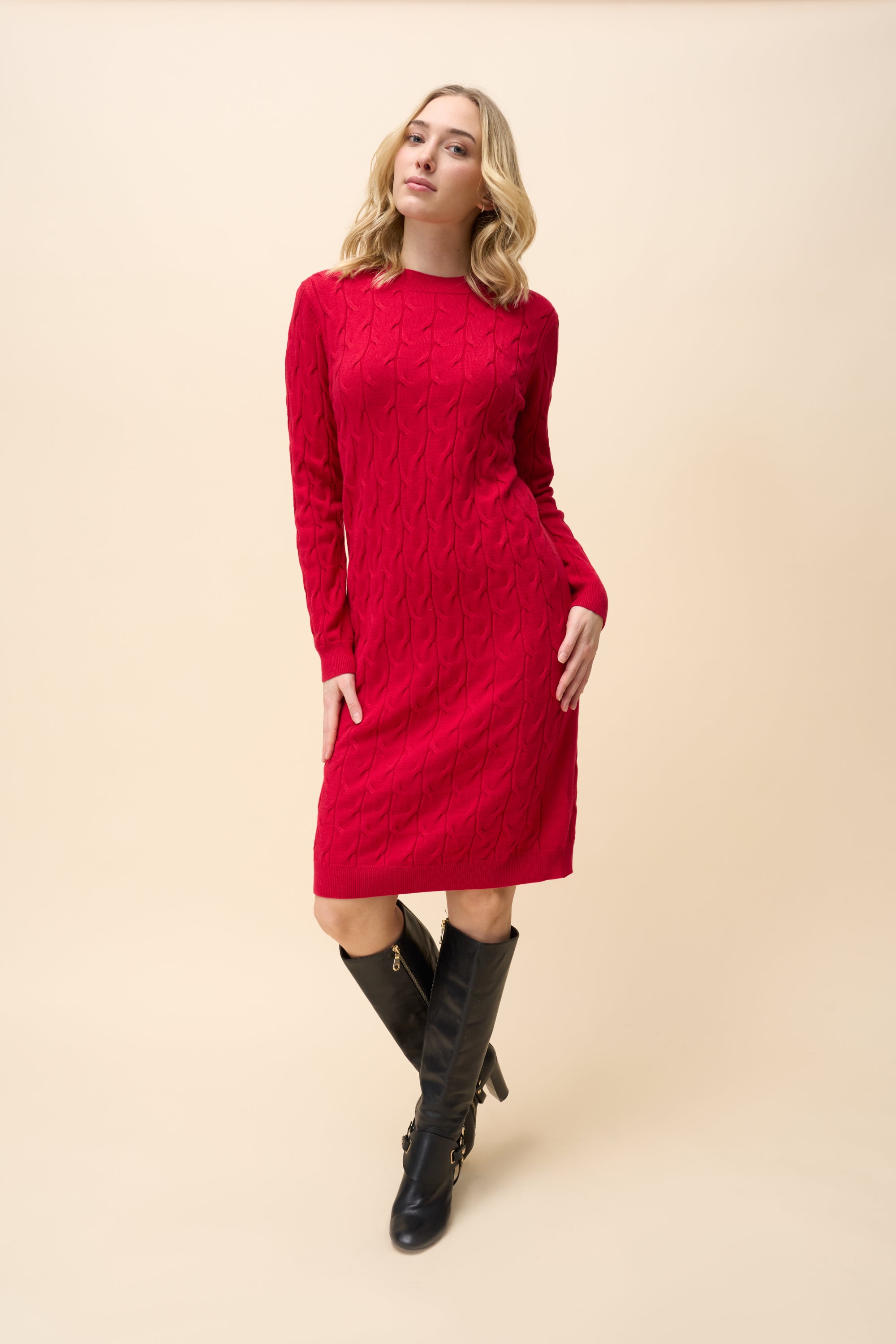 Strickkleid mit Zopfmuster