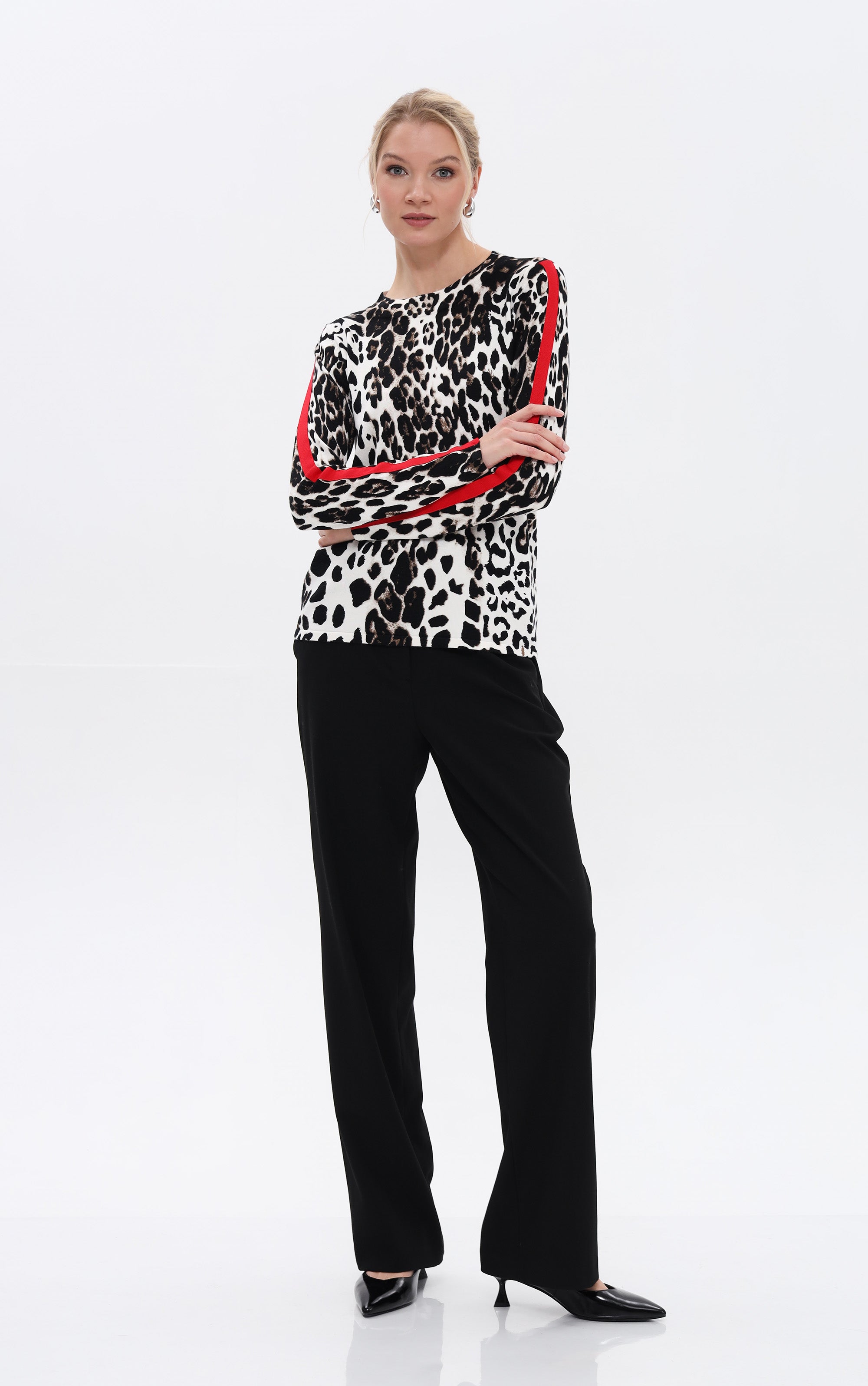 Pullover mit Leomuster und Streifendetail