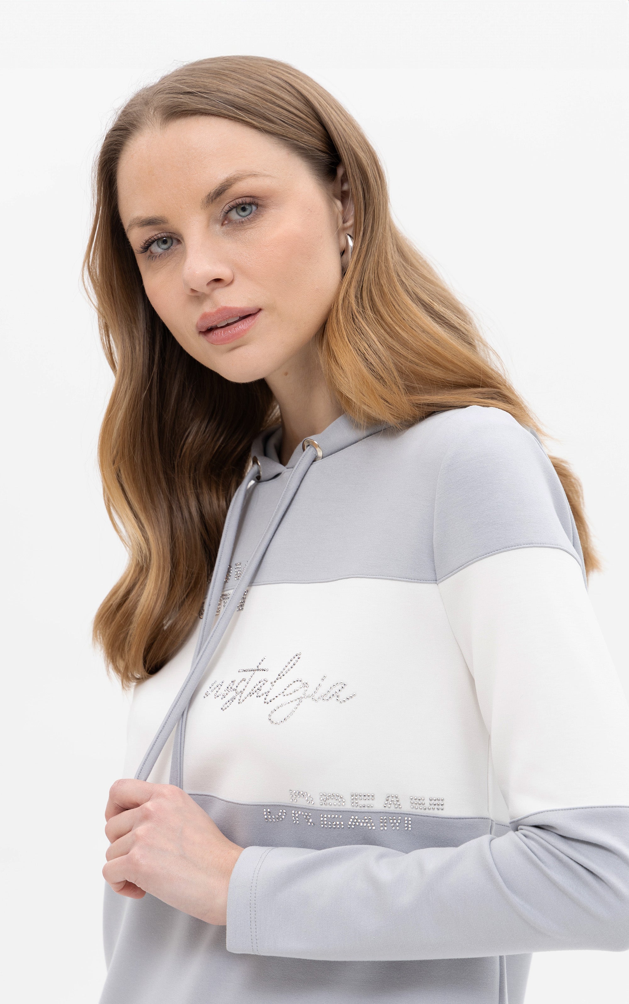 Pullover mit Kapuze