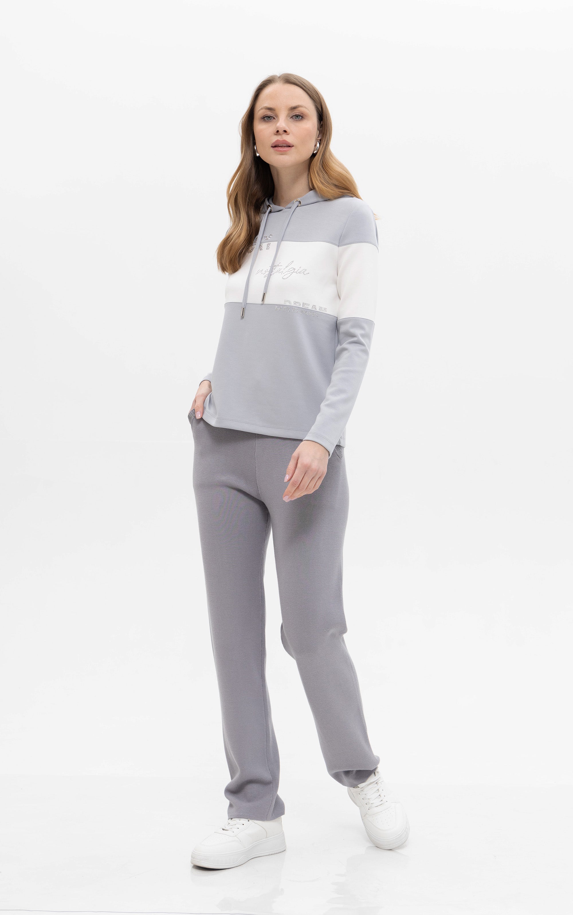 Pullover mit Kapuze
