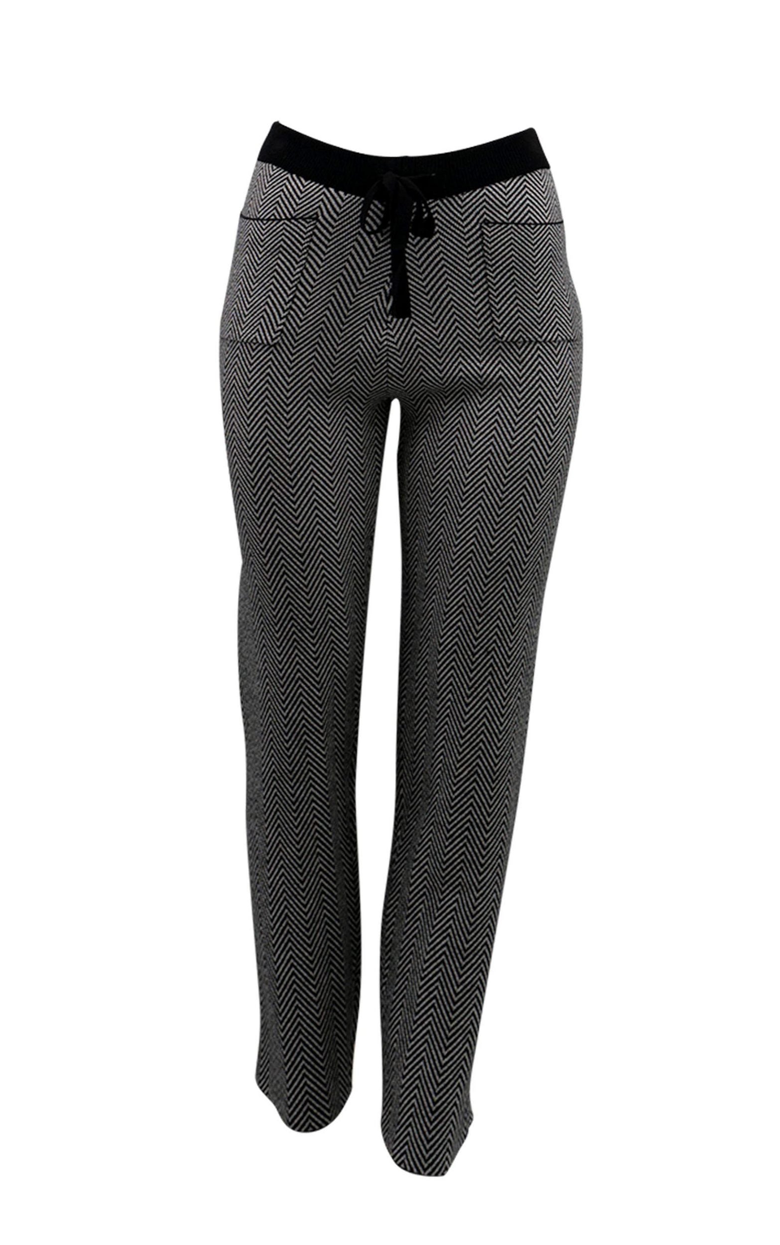 Hose mit stylischem Fischgrätenmuster