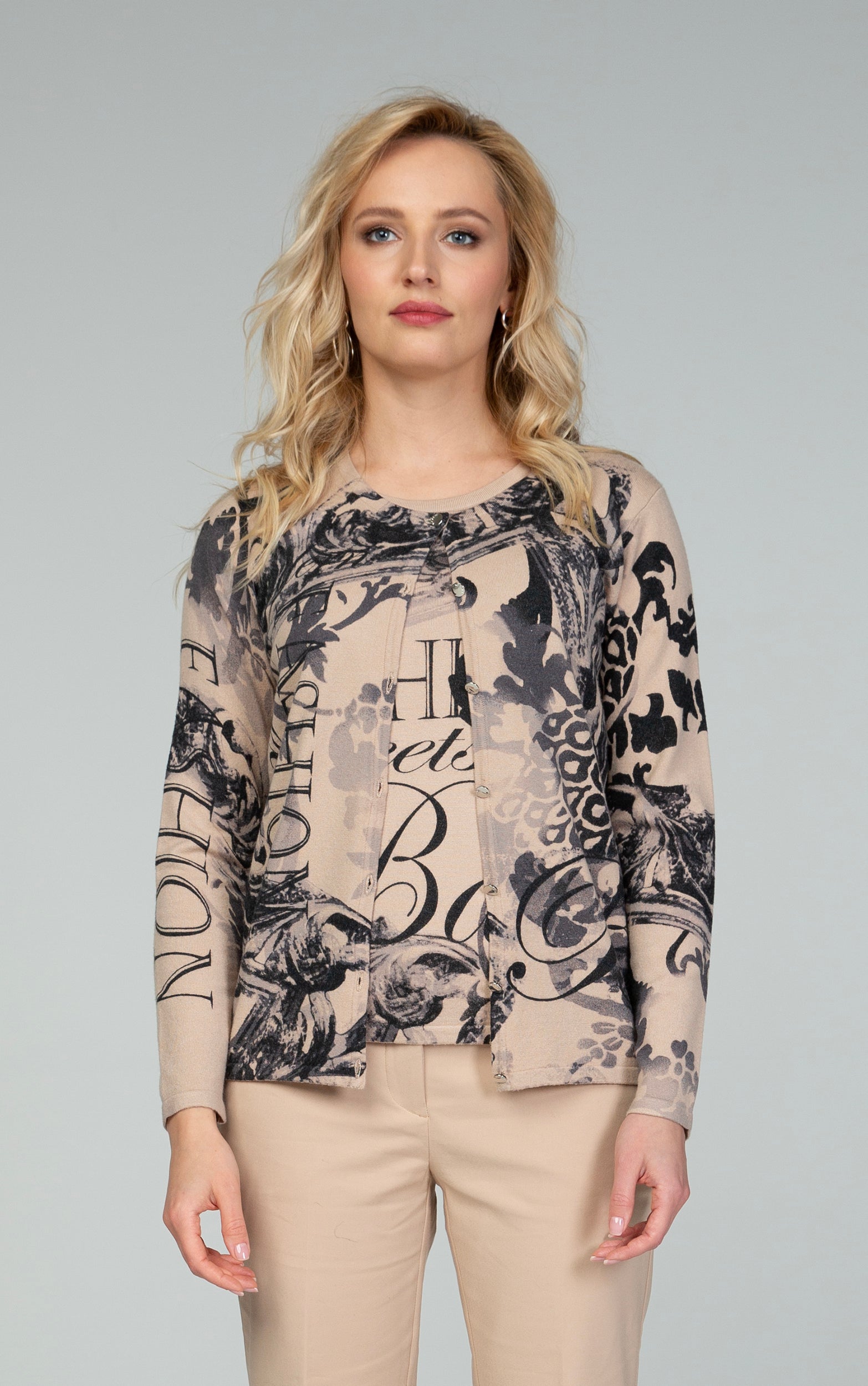 Twinset Cardigan und Top mit kunstvollem Druck
