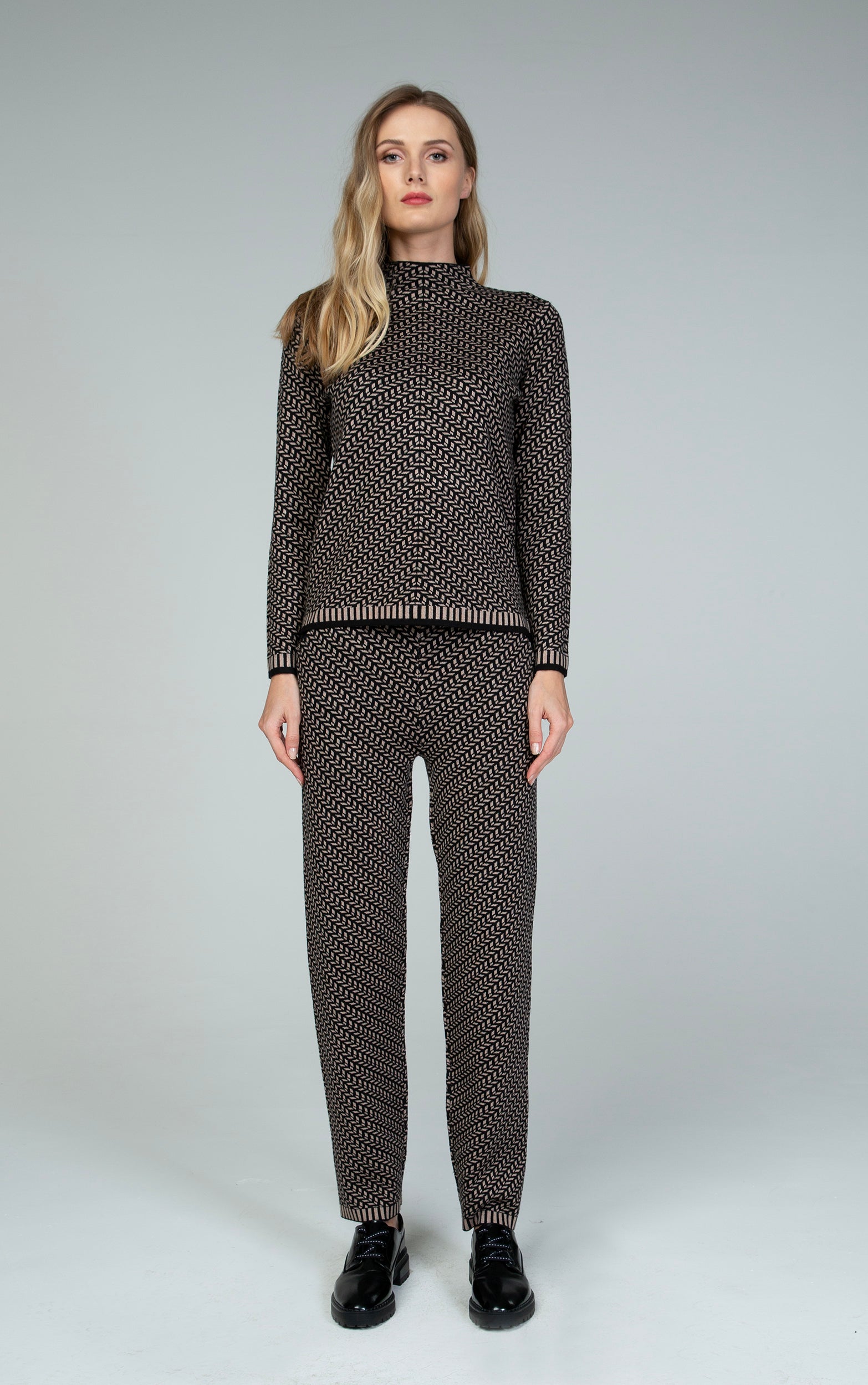 Strickhose Strick-Hose mit stylischem Fischgrätenmuster