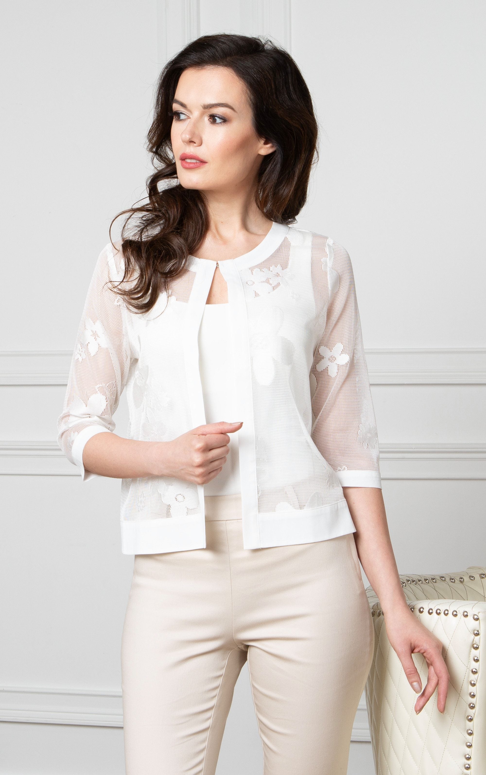 Cardigan aus Netz mit Blumendetails