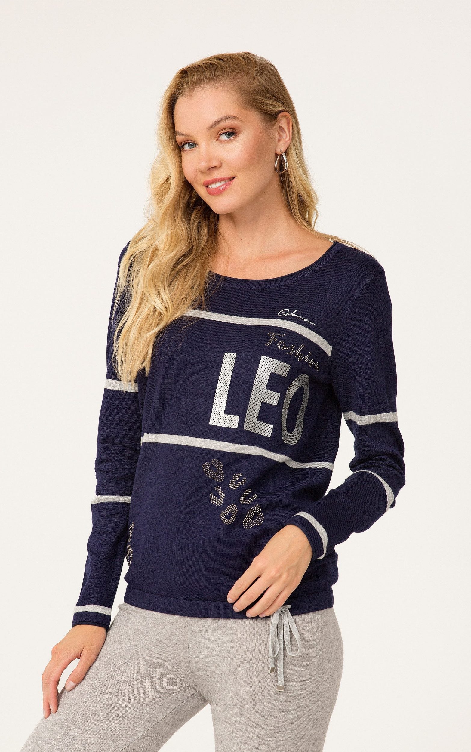 Strickpullover mit „Leo“-Textdruck und Tiermusterelementen
