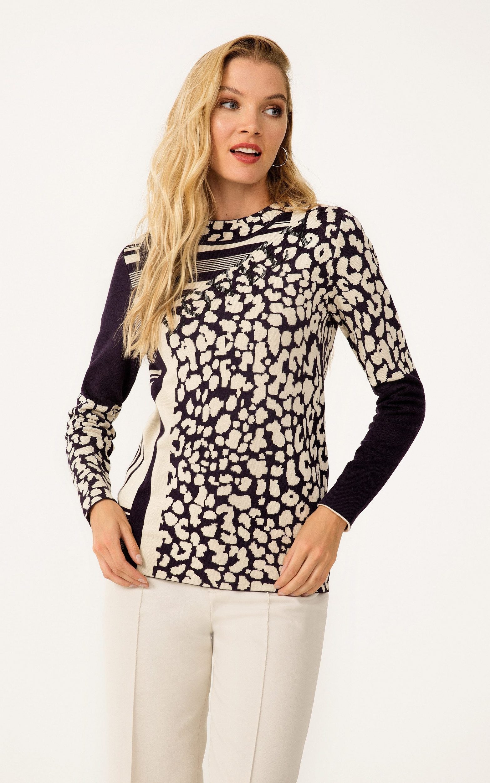 Strickpullover mit Leoparden-, geometrischem und einfarbigem Muster