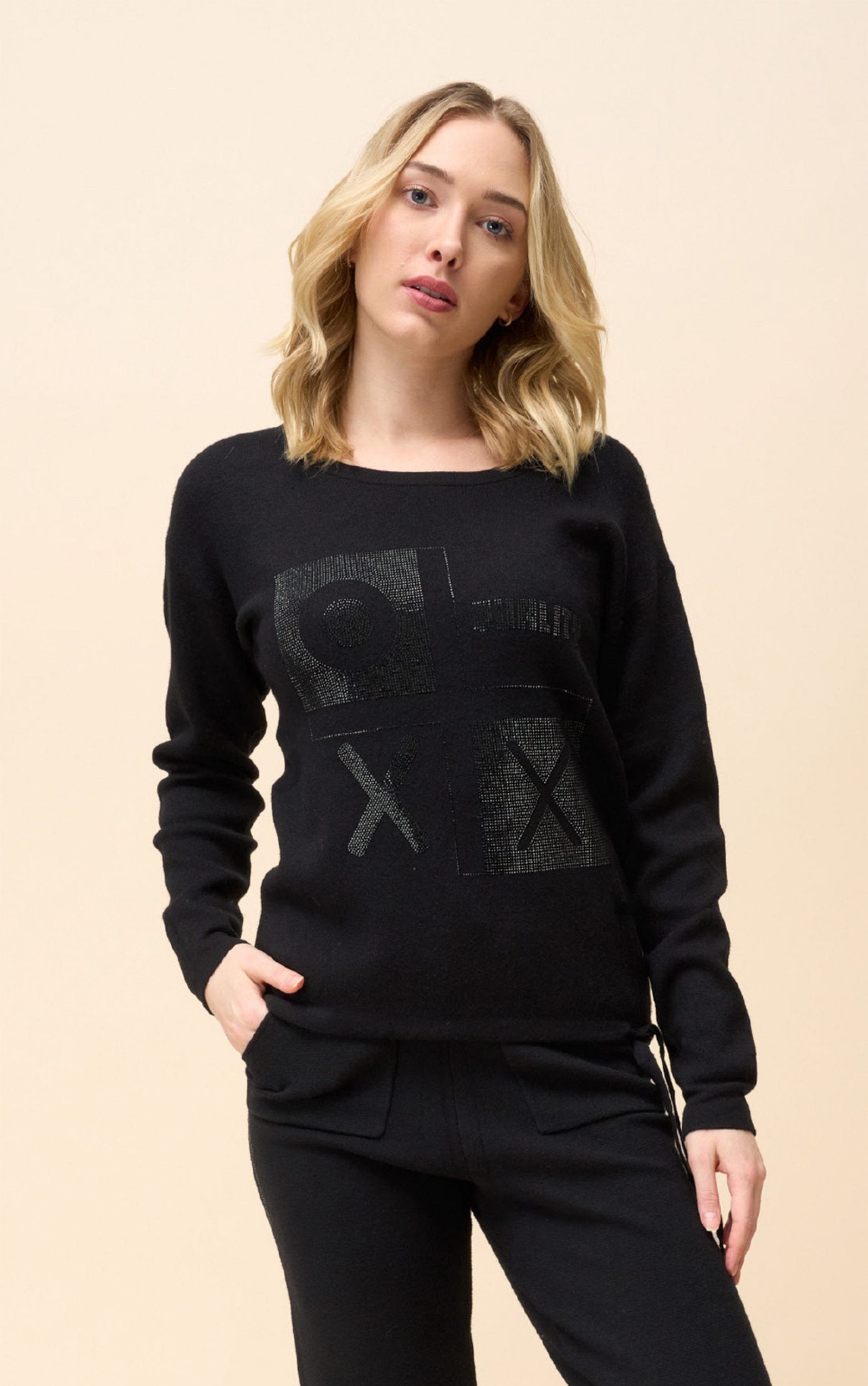 Strickpullover mit Strassdetails