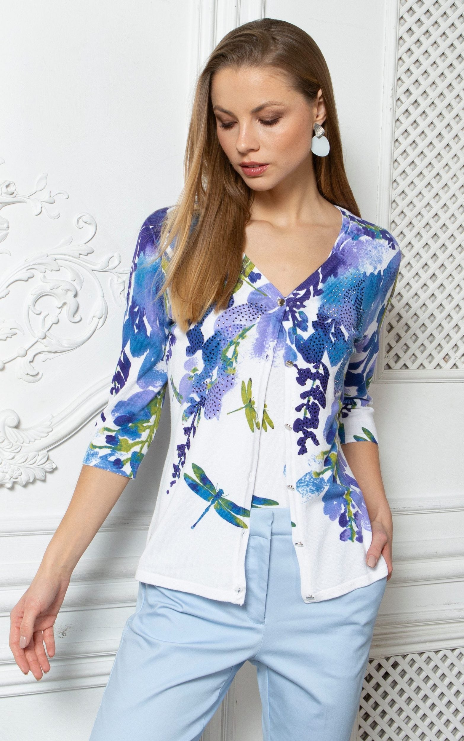 Twinset mit Blumenprint und Strasssteinen