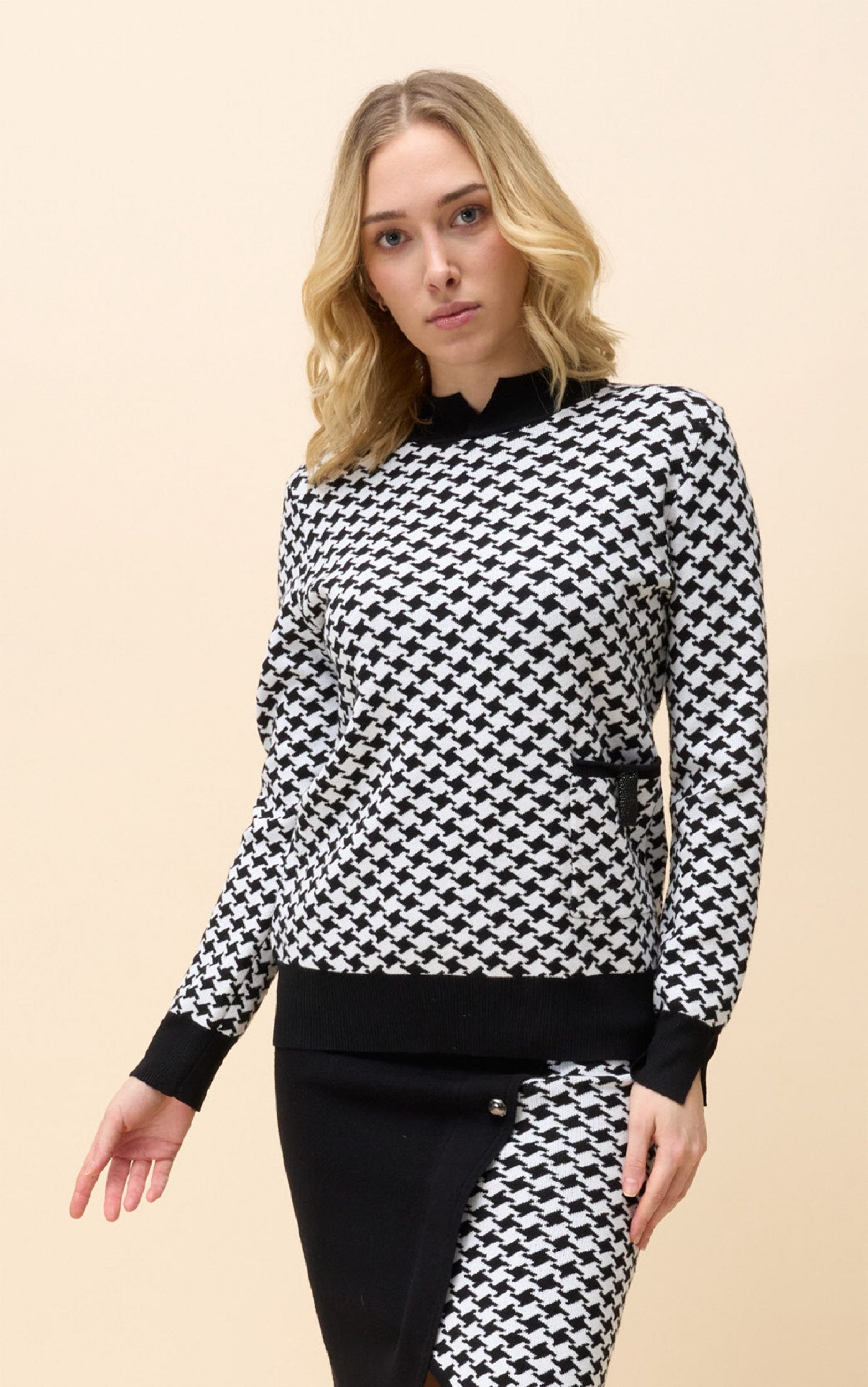 Strickpullover mit Hahnentritt-Muster