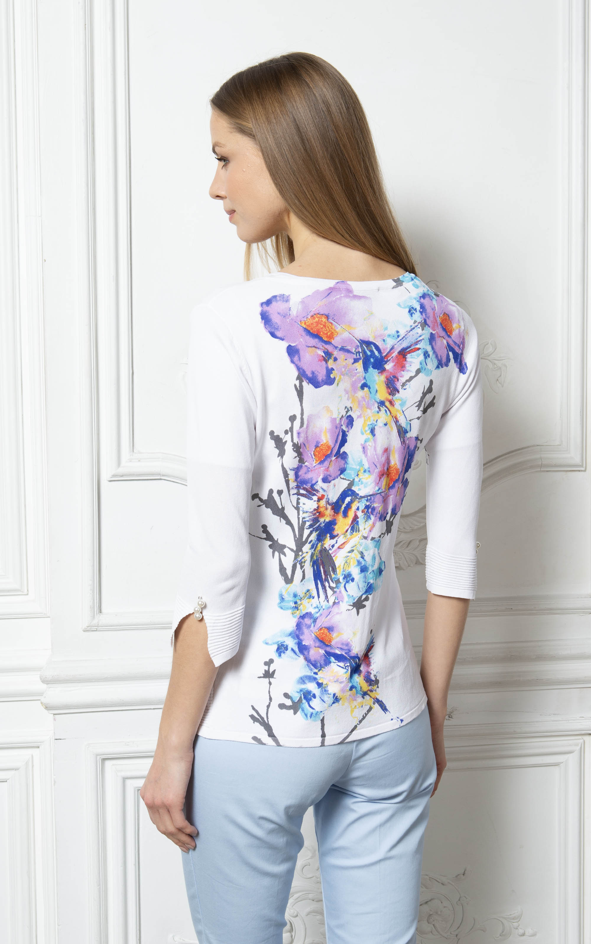 Twinset mit Aquarellblumen und Strassdetails