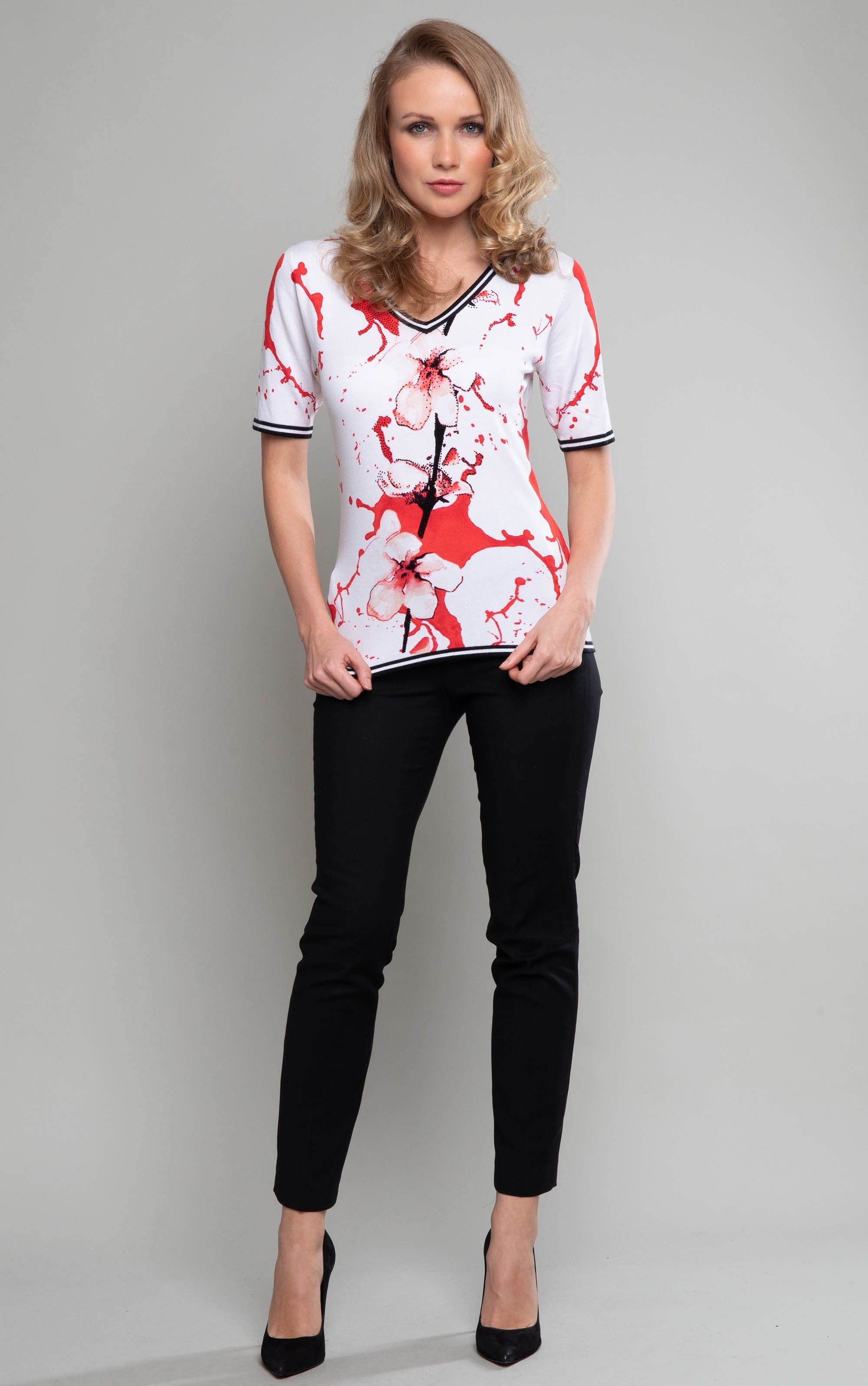 T-Shirt mit Blumenmuster