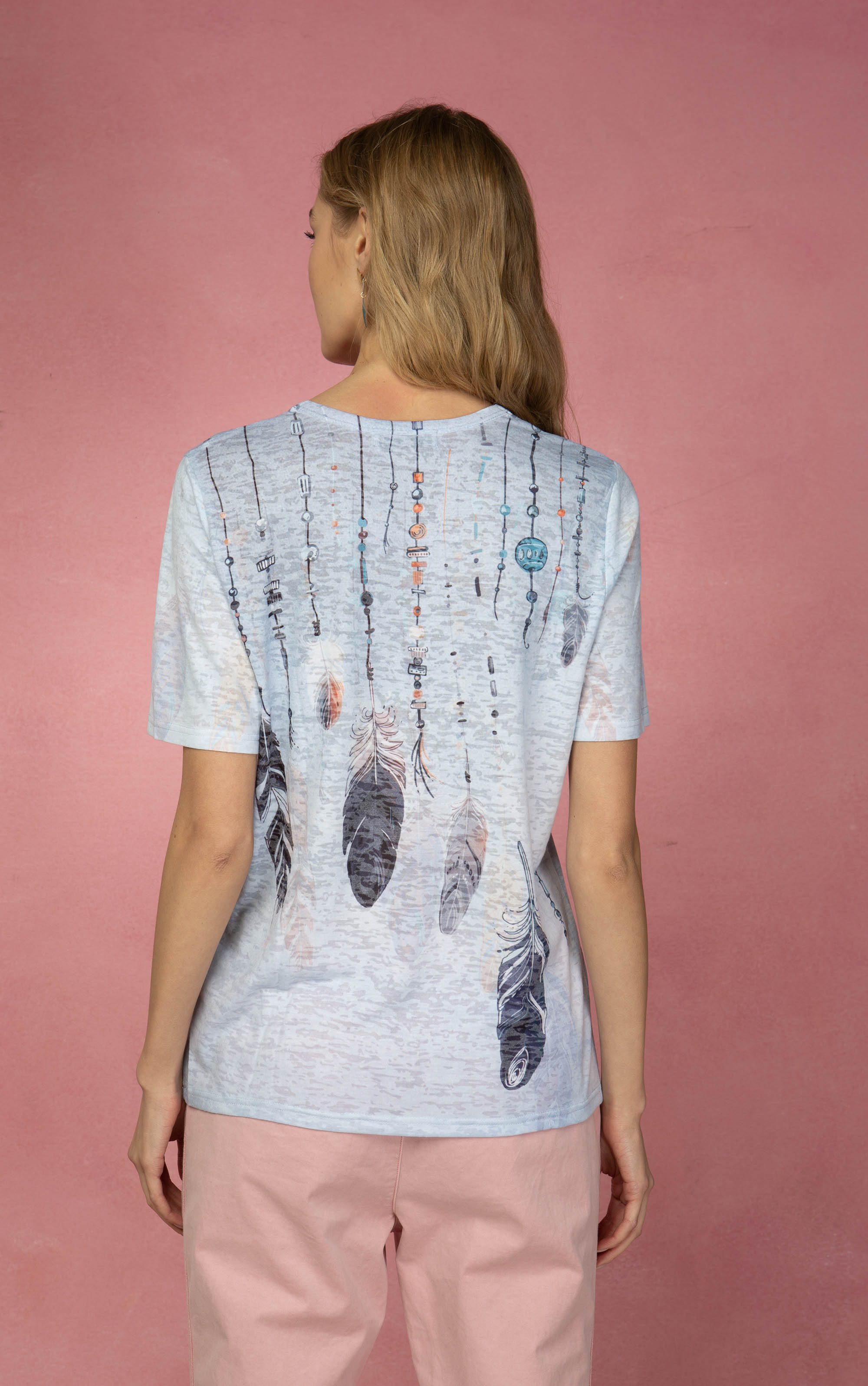 T-Shirt mit Federdesign