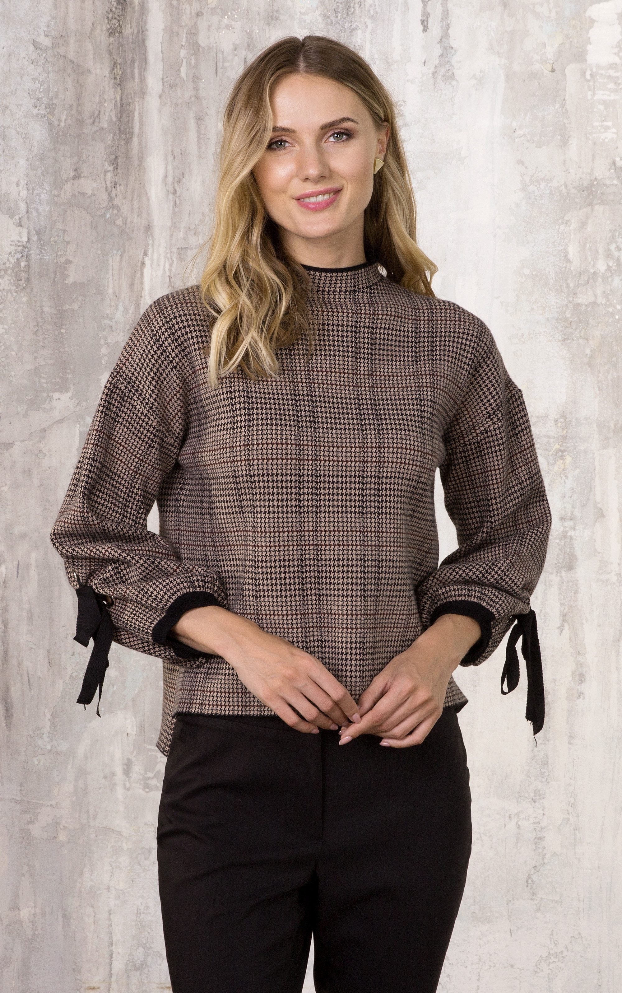 Strickpullover mit Hahnentrittmuster und Schleifendetail