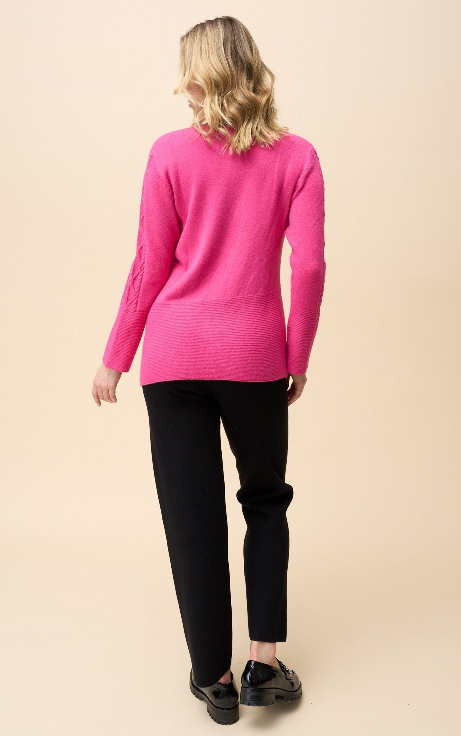 Strickpullover mit Strass-Schriftzug