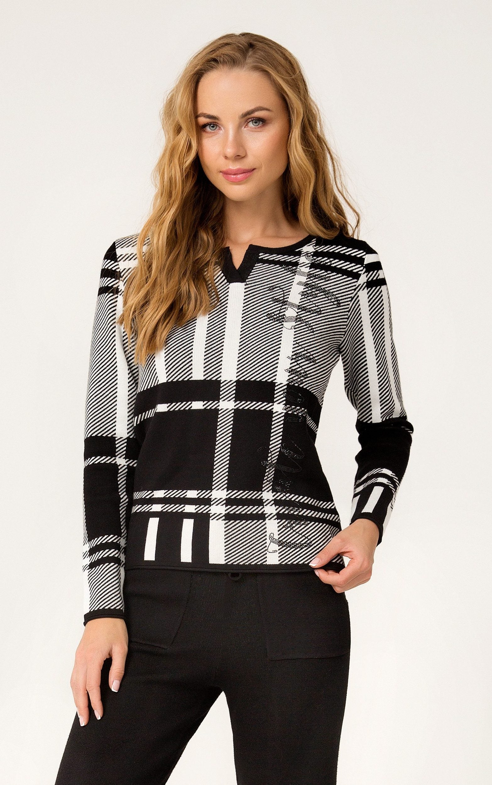 Strickpullover mit Strass-Schriftzug