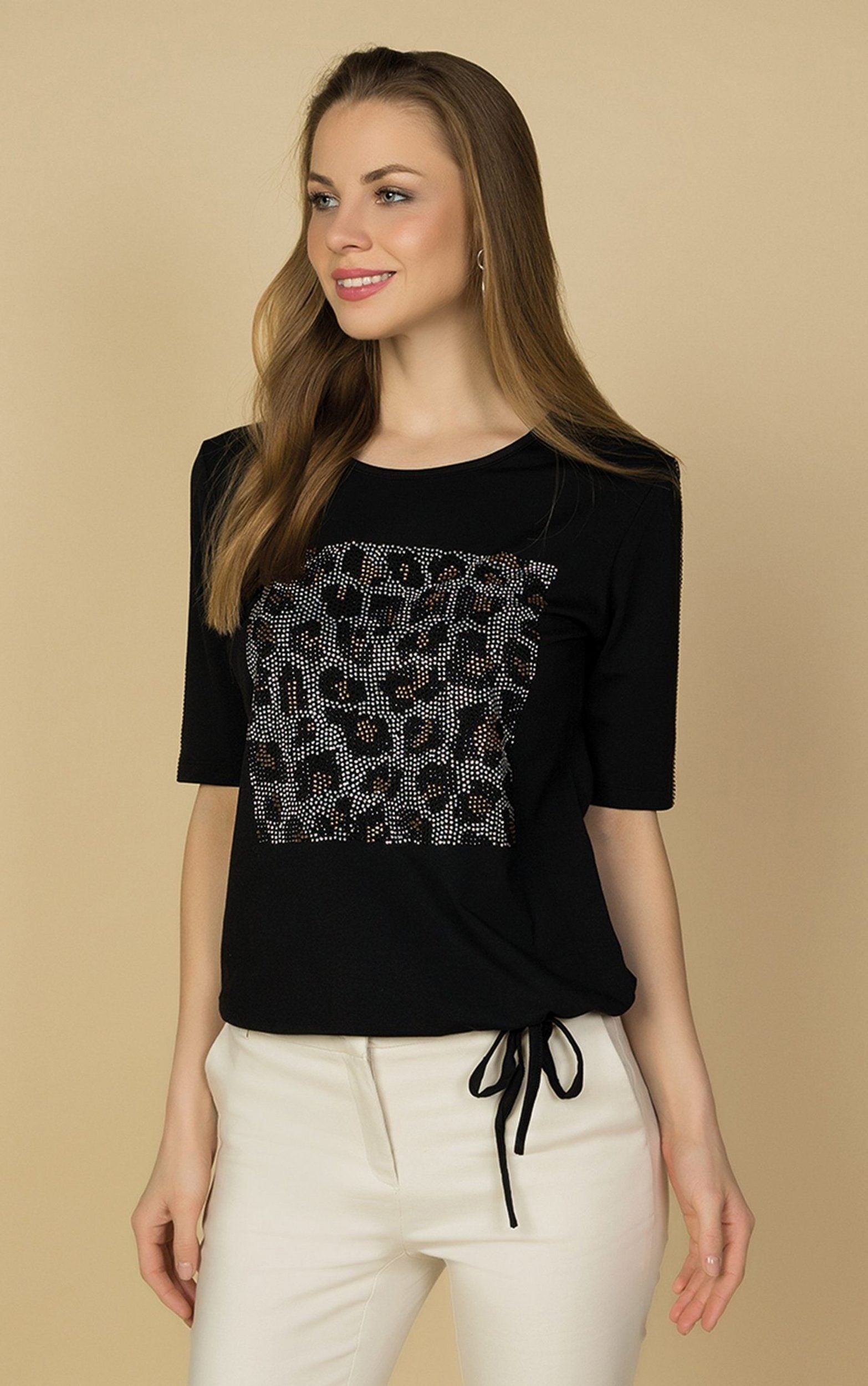 T-Shirt mit Leo-Strass vorne und Tunnelzug am Saum