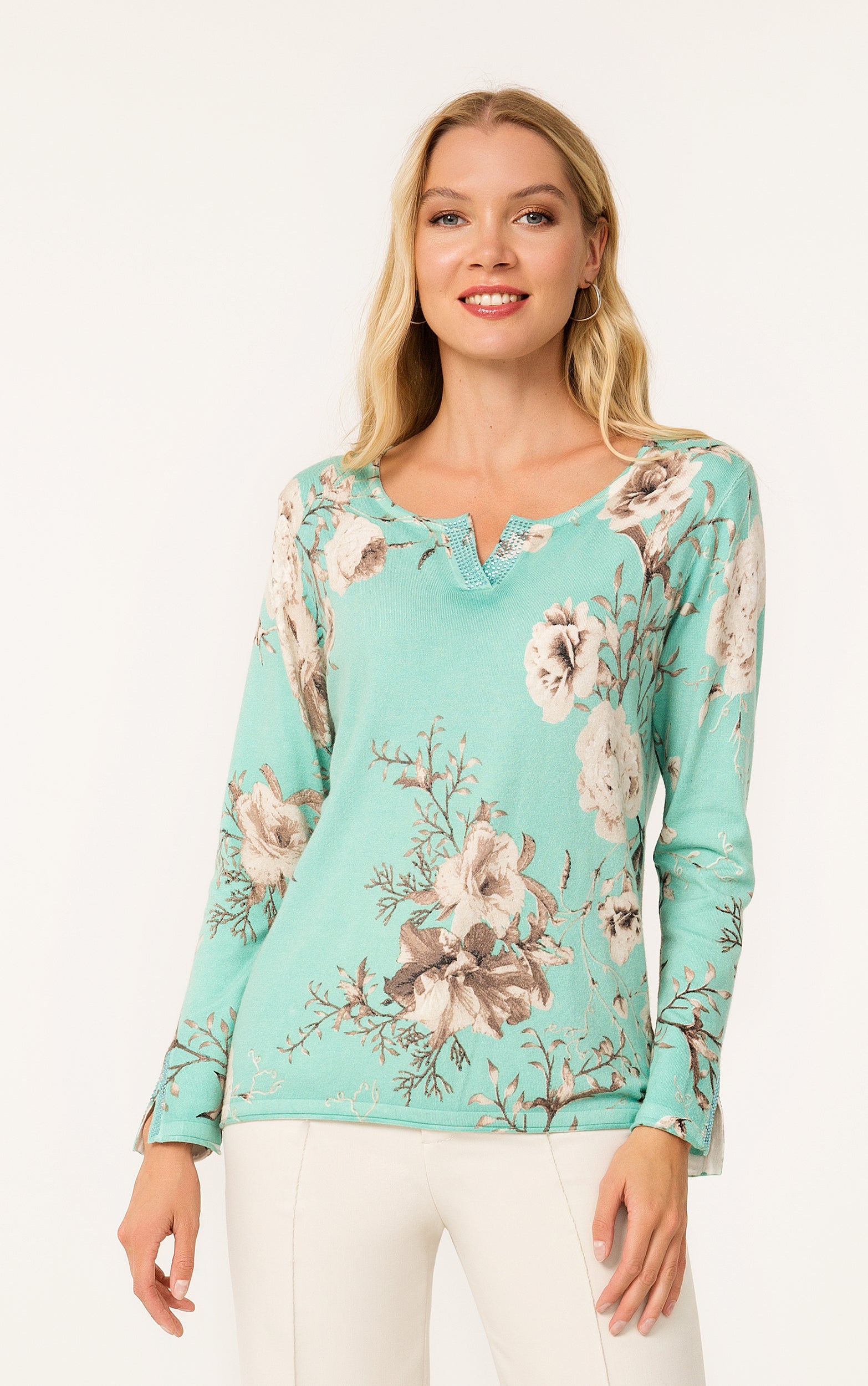 Strickpullover mit Blumenmuster
