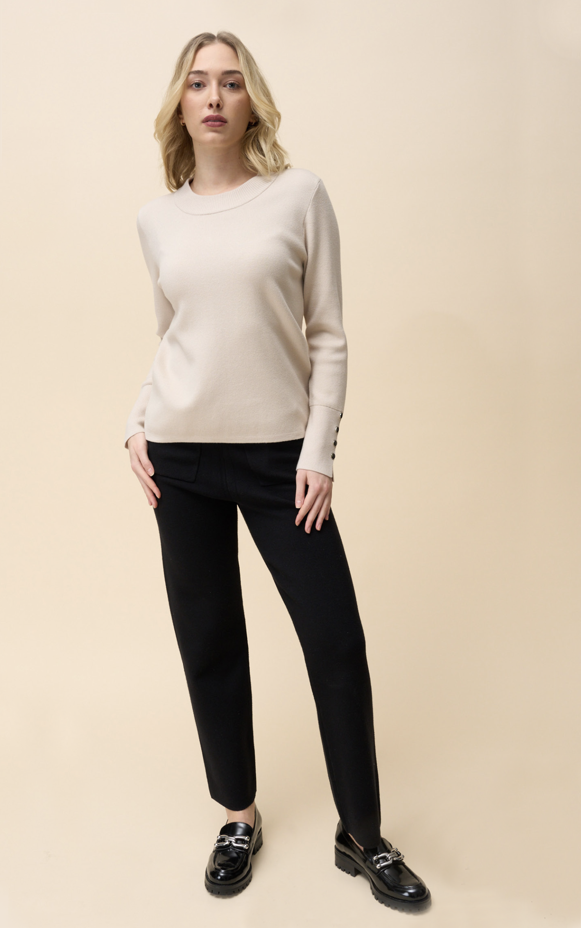 Strickpullover mit Knopfdetail