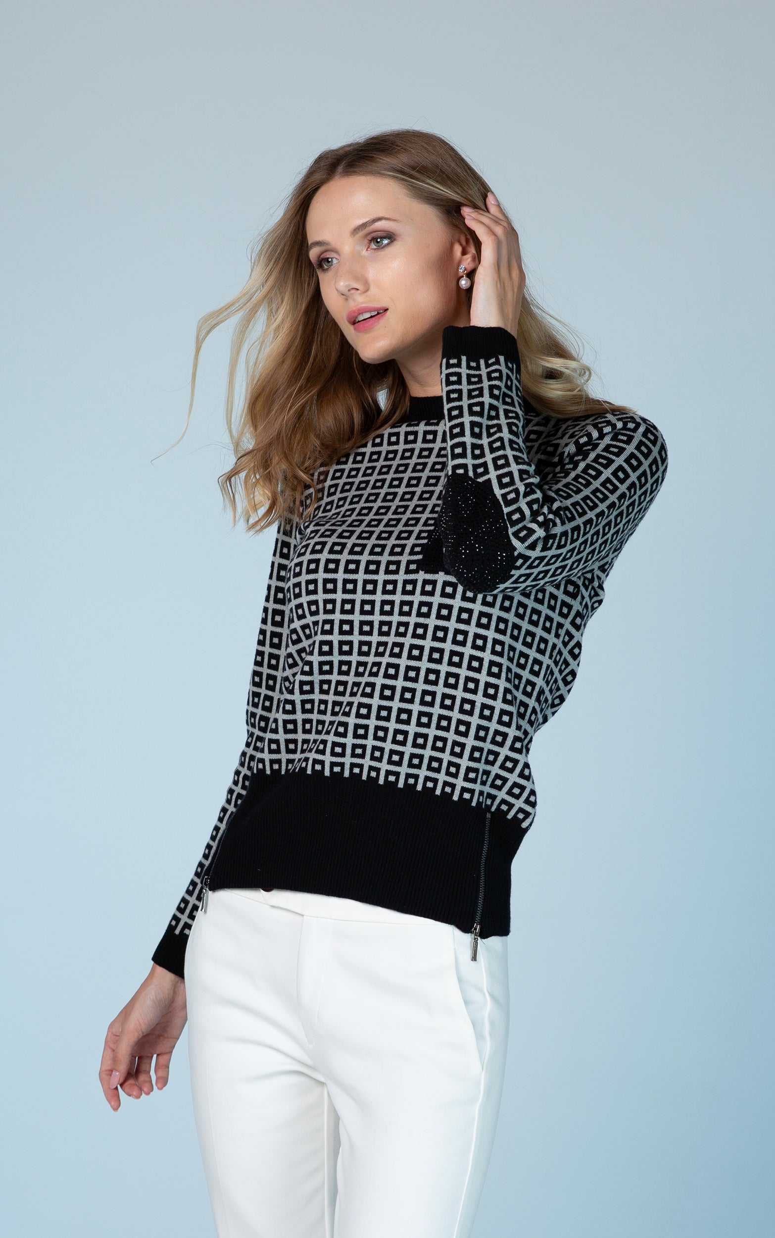 Strickpullover mit geometrischen Druck