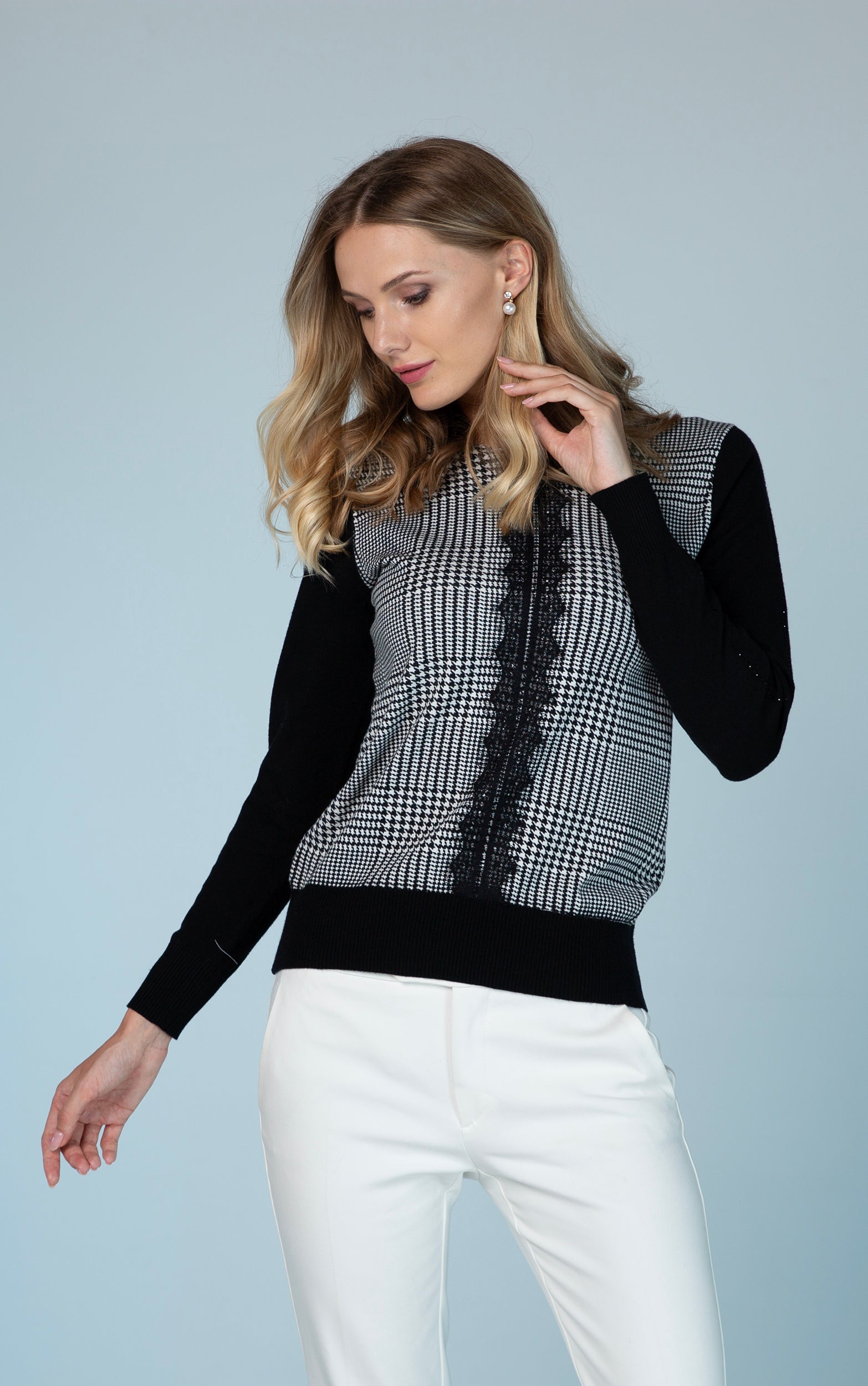 Strickpullover mit Hahnentrittmuster auf der Vorderseite mit Spitzendetail