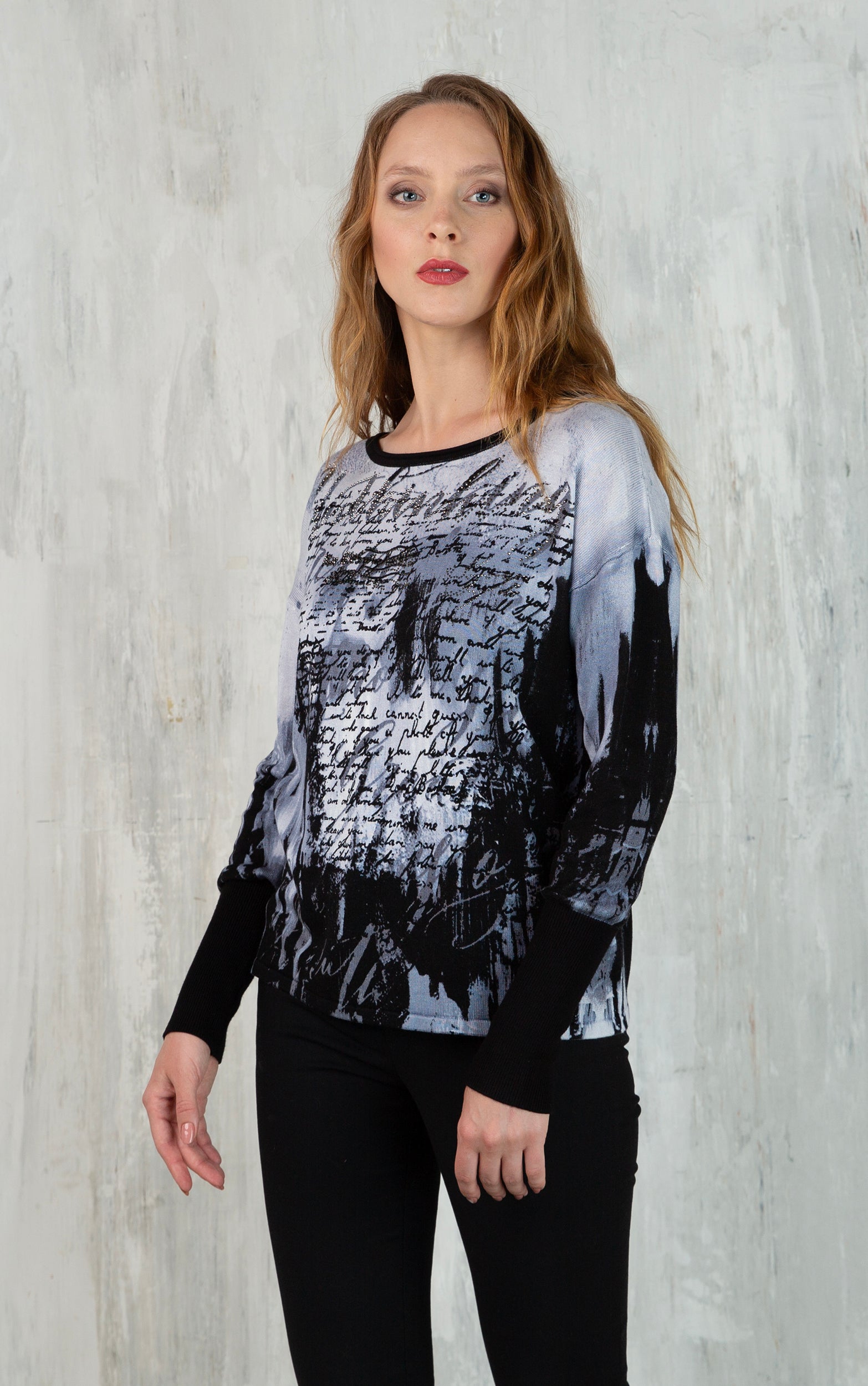 Strickpullover mit geschichtetem Schriftmuster