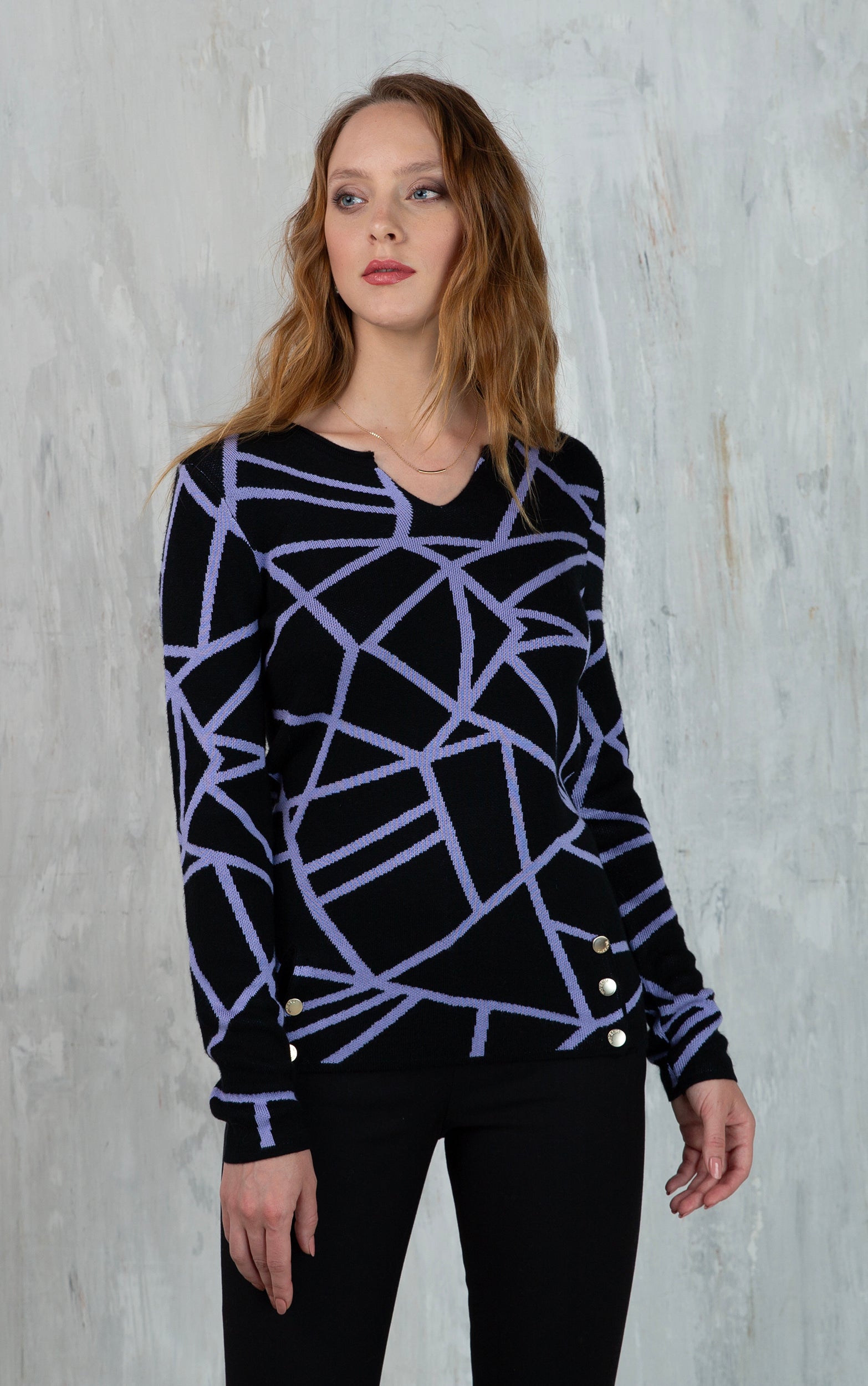 Strickpullover mit grafischem geometrischem Lila-Print