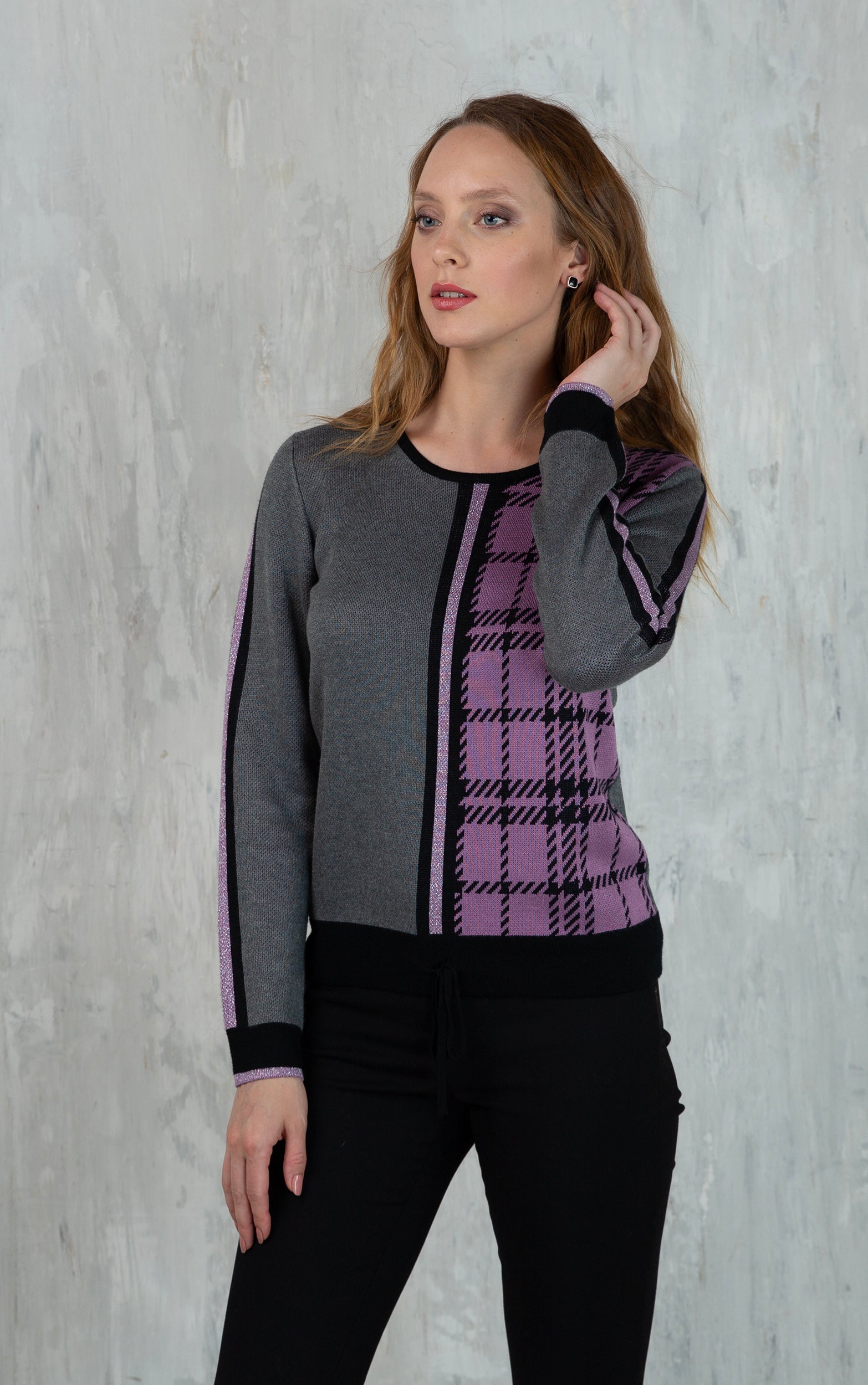Strickpullover mit Blockuniform- und Karomuster
